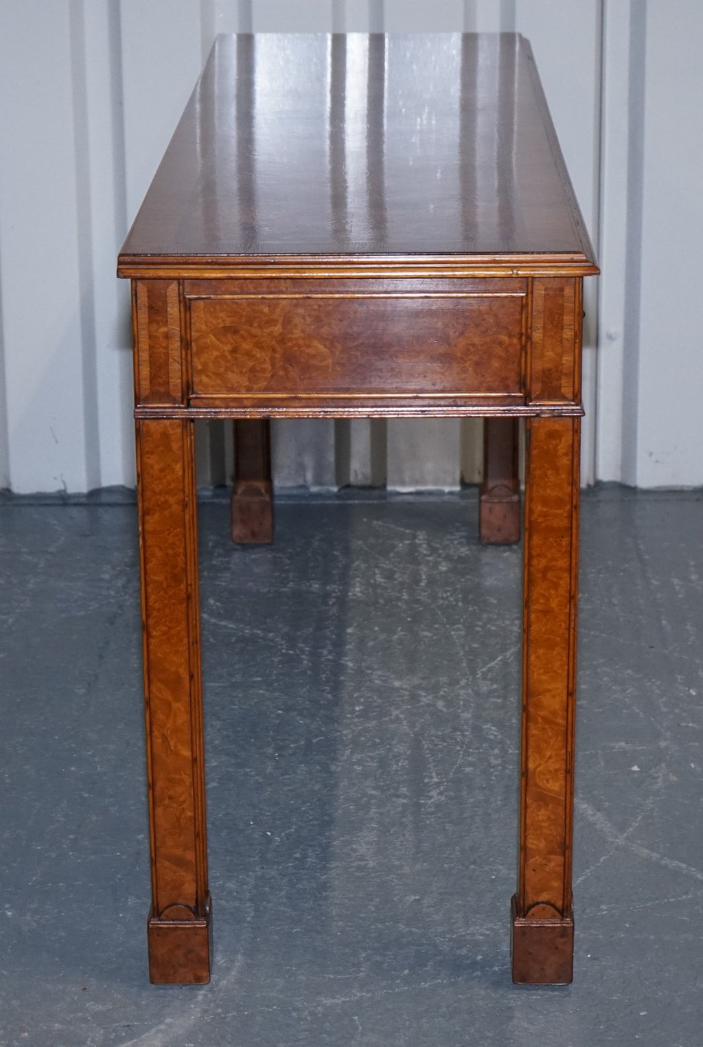 GEORGIAN STYLE BRIGHTS OF NETTLEBED LONDON BURR WALNUT CONSOLE TABLE