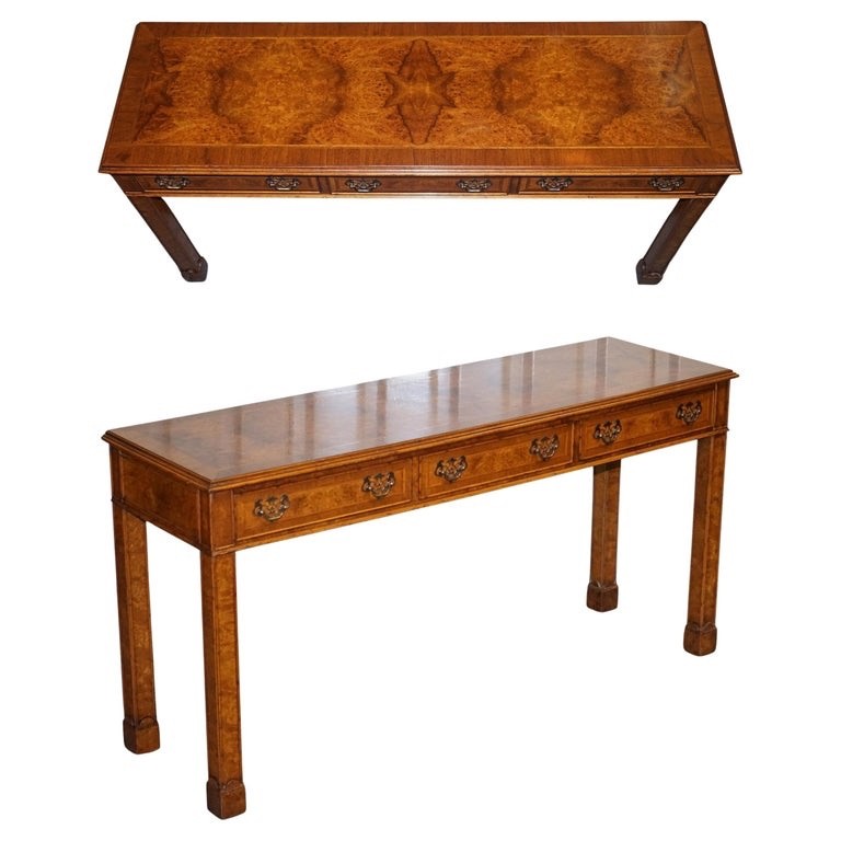 GEORGIAN STYLE BRIGHTS OF NETTLEBED LONDON BURR WALNUT CONSOLE TABLE