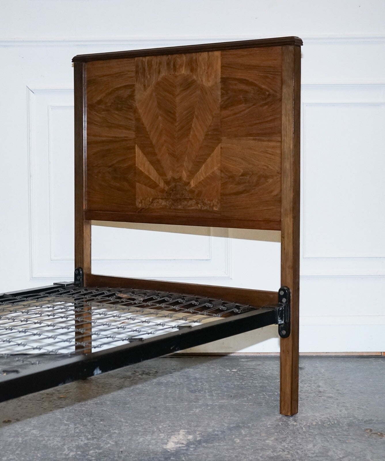 ART DECO BURR WALNUT DECORATIVE INLAID PANELS SINGLE BED (1/2)