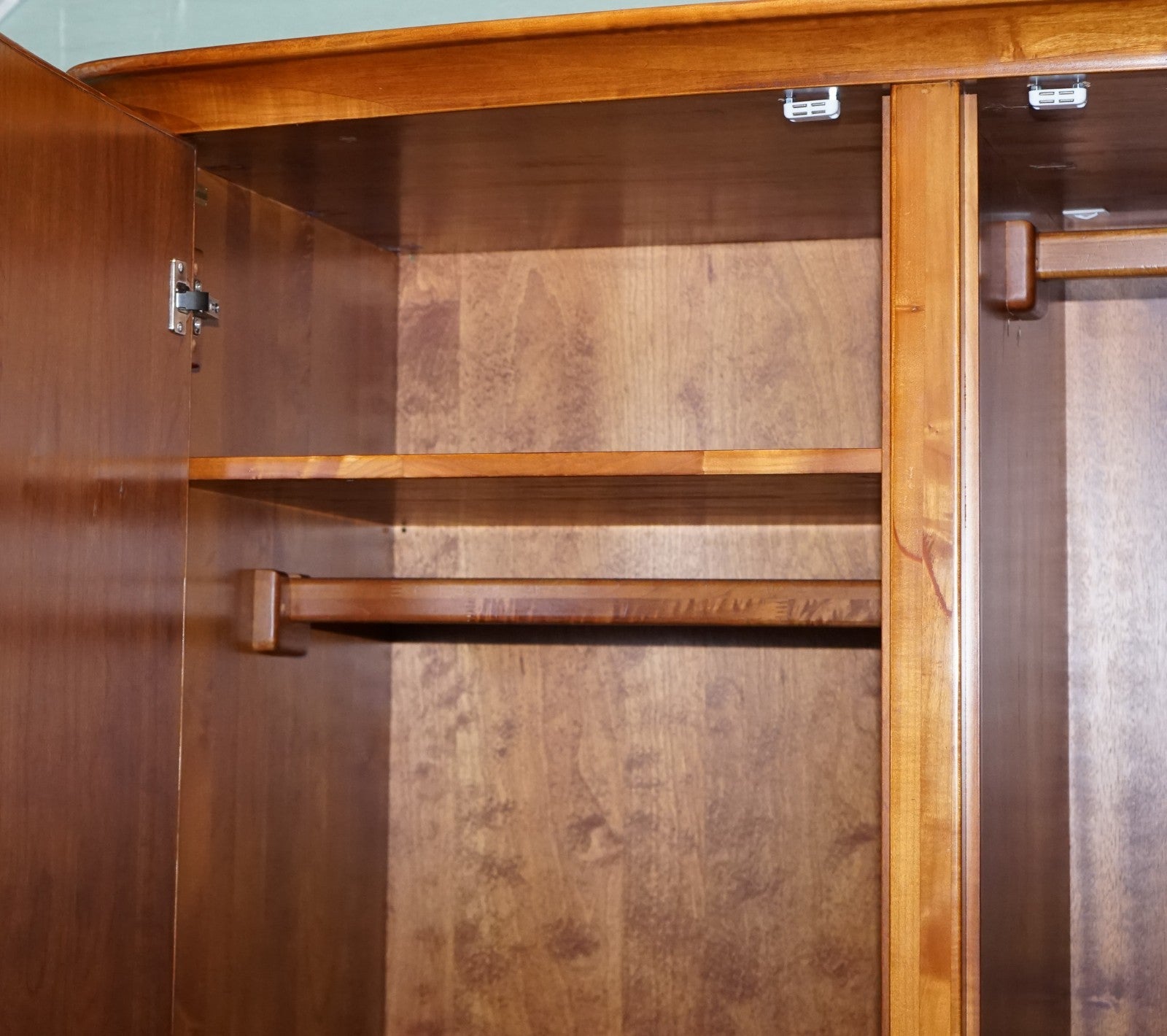 FRENCH STYLE WILLIS & GAMBIER ROCHELLE COLLECTION DOUBLE WARDROBE