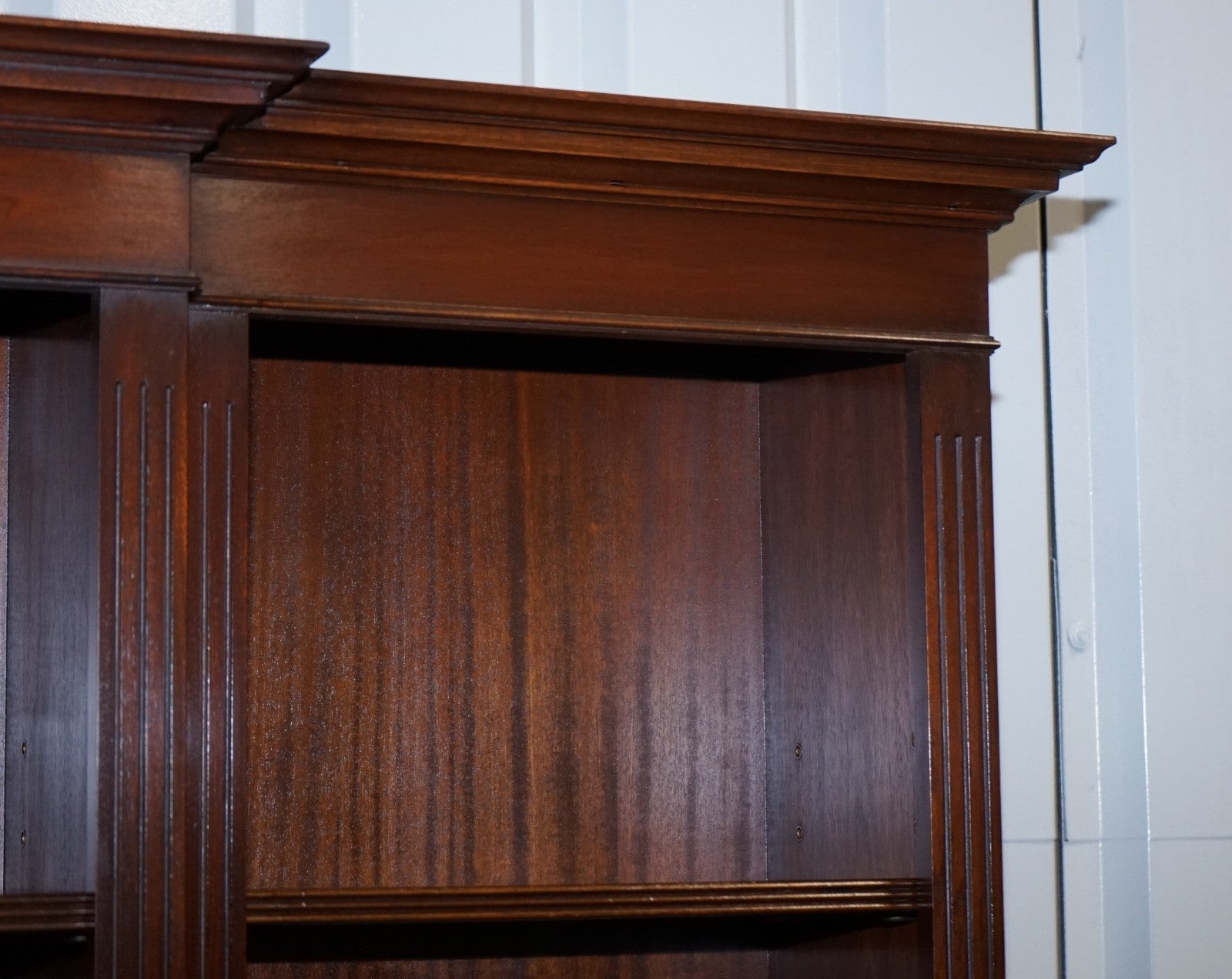 REGENCY STYLE BREAKFRONT OPEN BOOKCASE DISPLAY CABINET SHELVES & CUPBOARDS