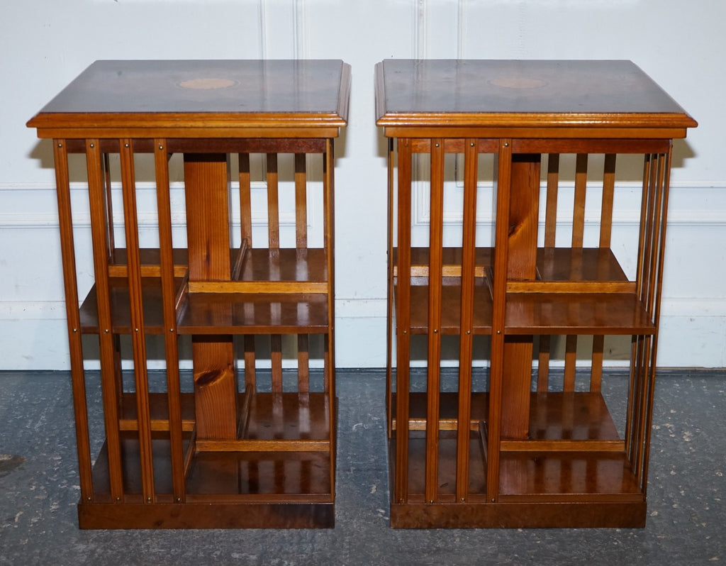 RESTORED PAIR OF ANTIQUE STYLE SHERATON REVIVAL BURR WALNUT BOOKCASES SIDE TABLE
