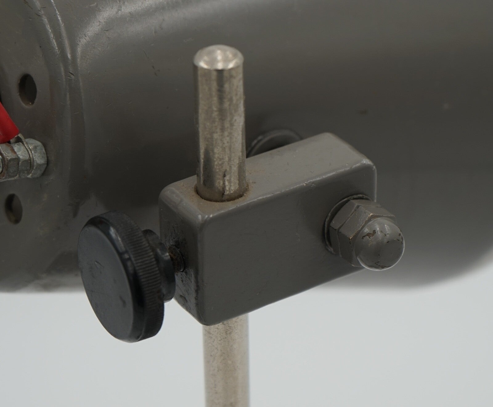 1940'S ENGLISH SALVAGED LABORATORY SCHOOL TABLE ADJUSTABLE LIGHT 002