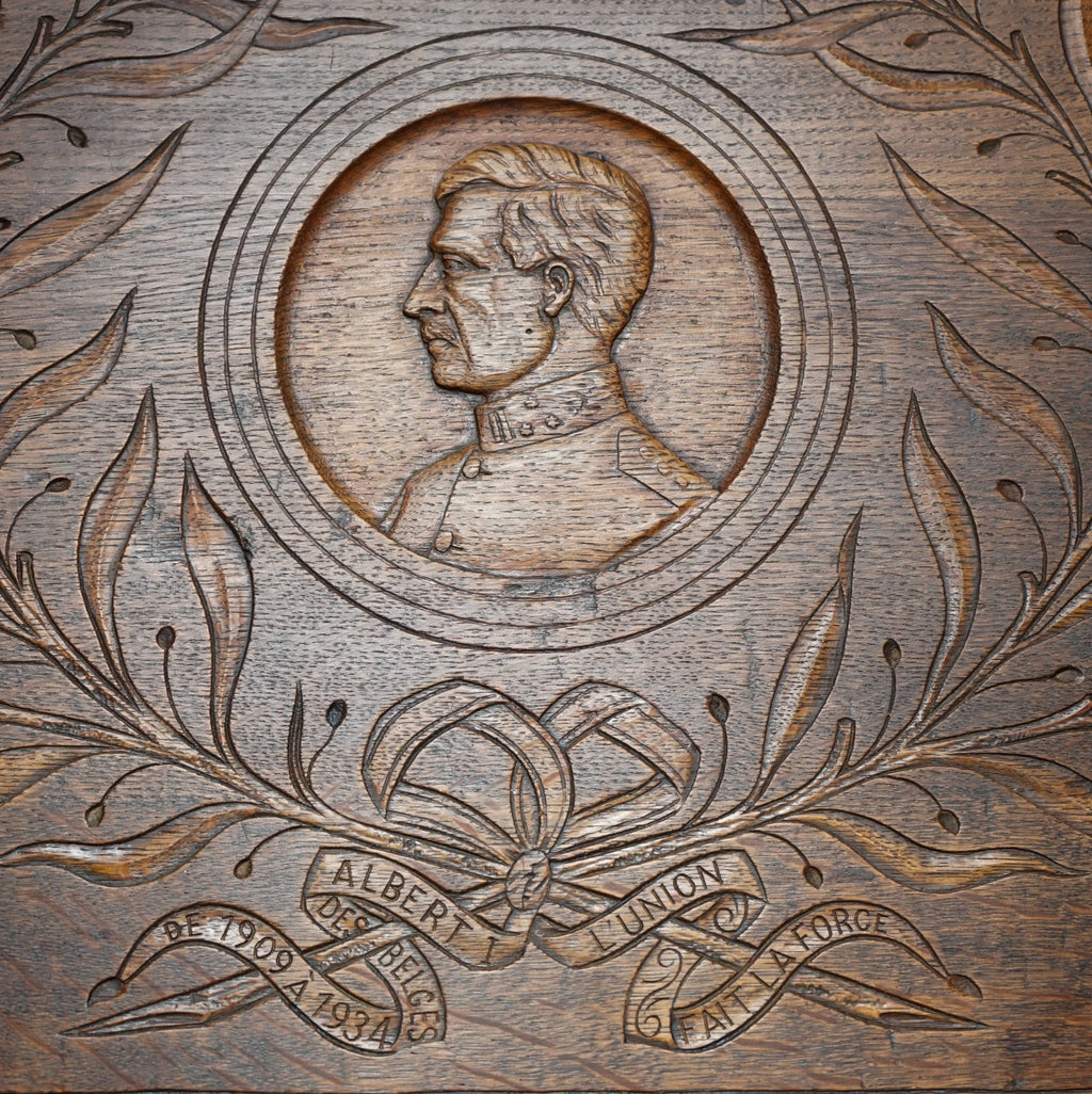 KING ALBERT I OF BELGIUM OCCASIONAL SIDE END COFFEE TABLE CARVED OAK CiRCA 1900