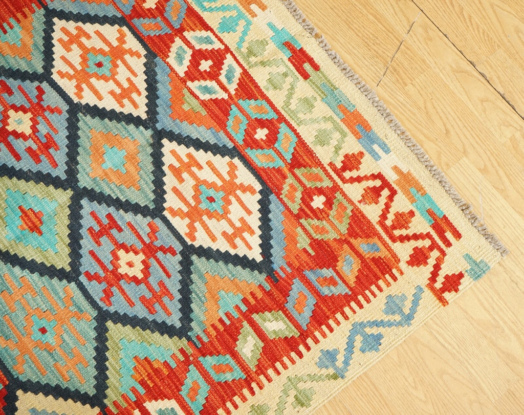 LOVELY VINTAGE GEOMETRIC KILIM AZTEC RUG