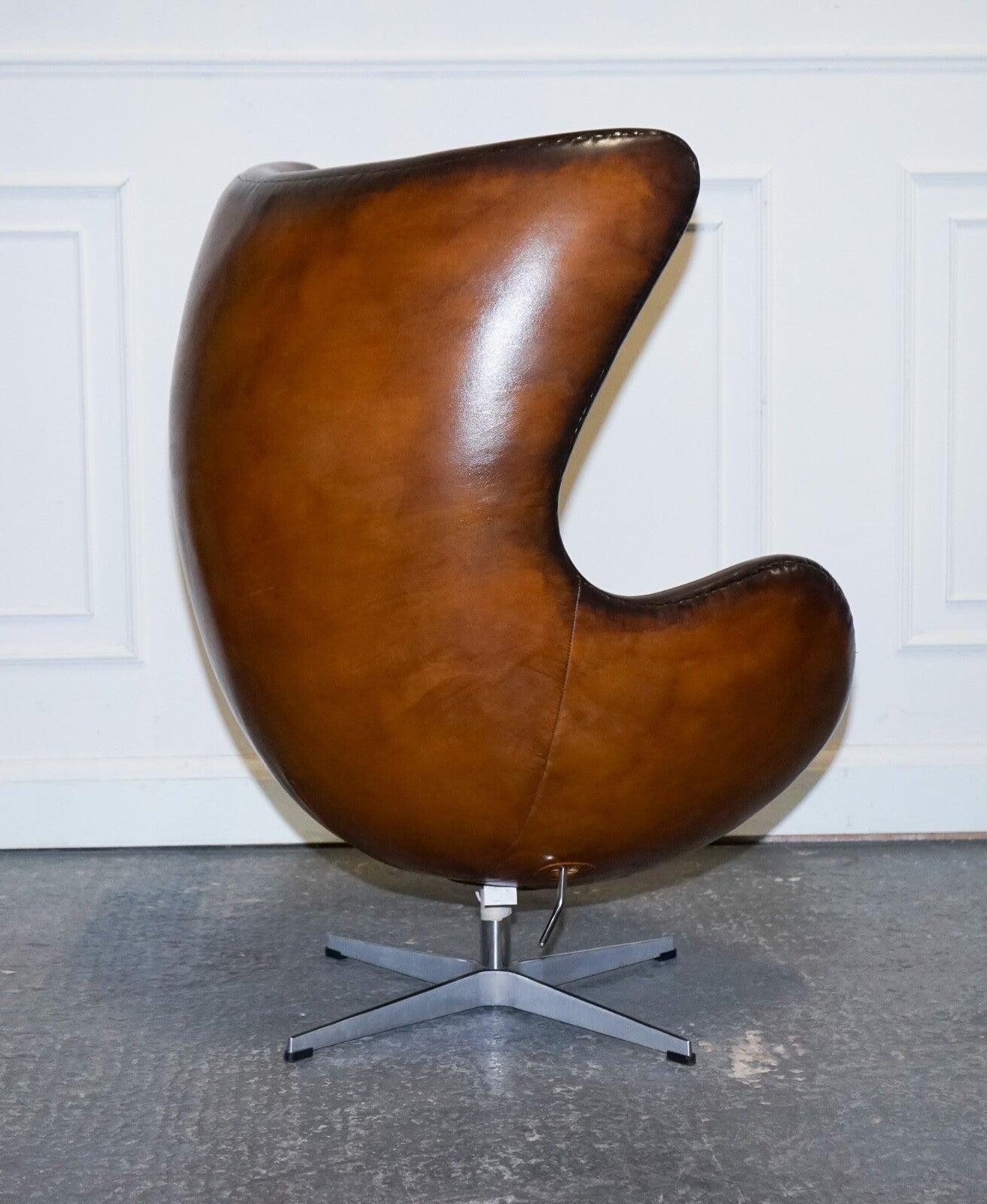 FRITZ HANSEN STYLE VINTAGE HAND DYED WHISKEY BROWN EGG CHAIR