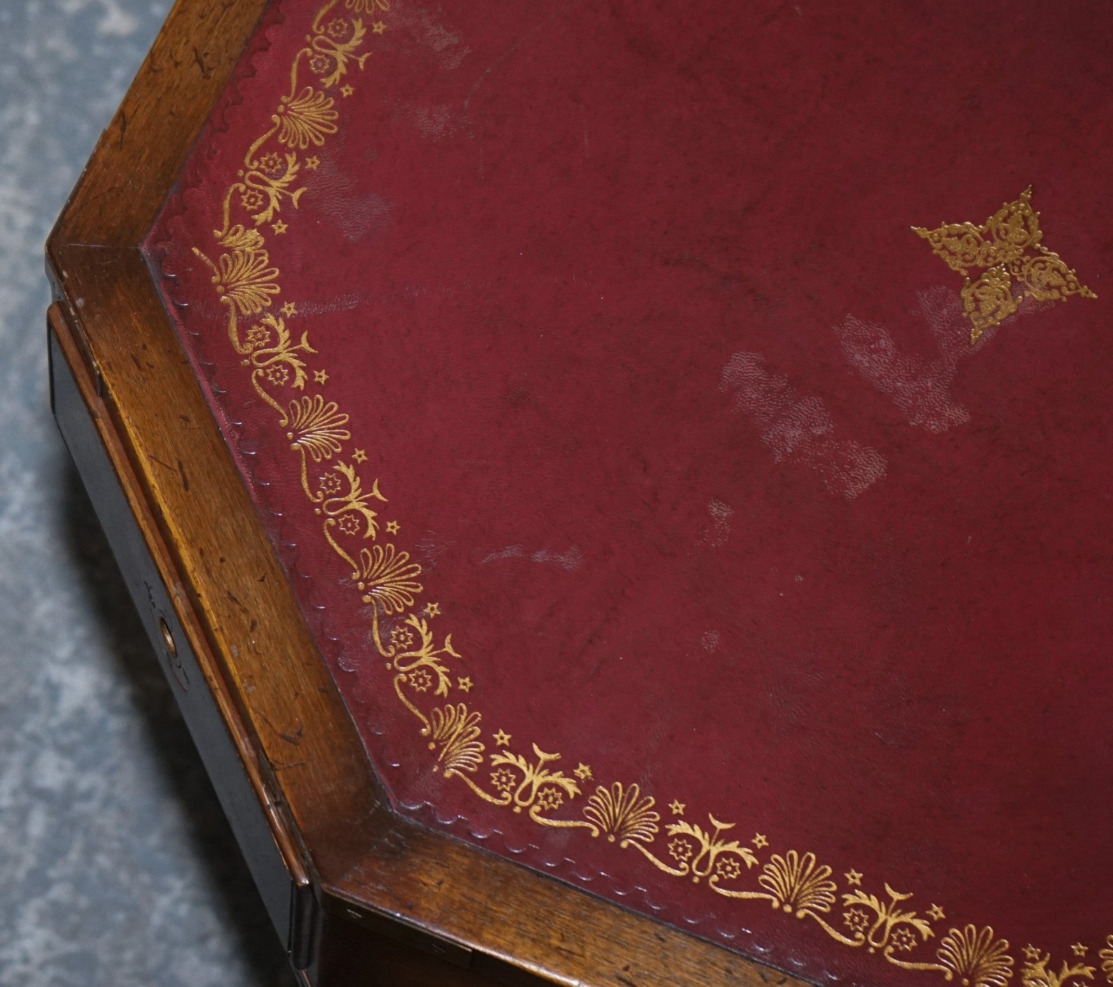 REVOLVING MILITARY CAMPAIGN BURGUNDY LEATHER DRUM SIDE END TABLE BEVAN FUNNELL