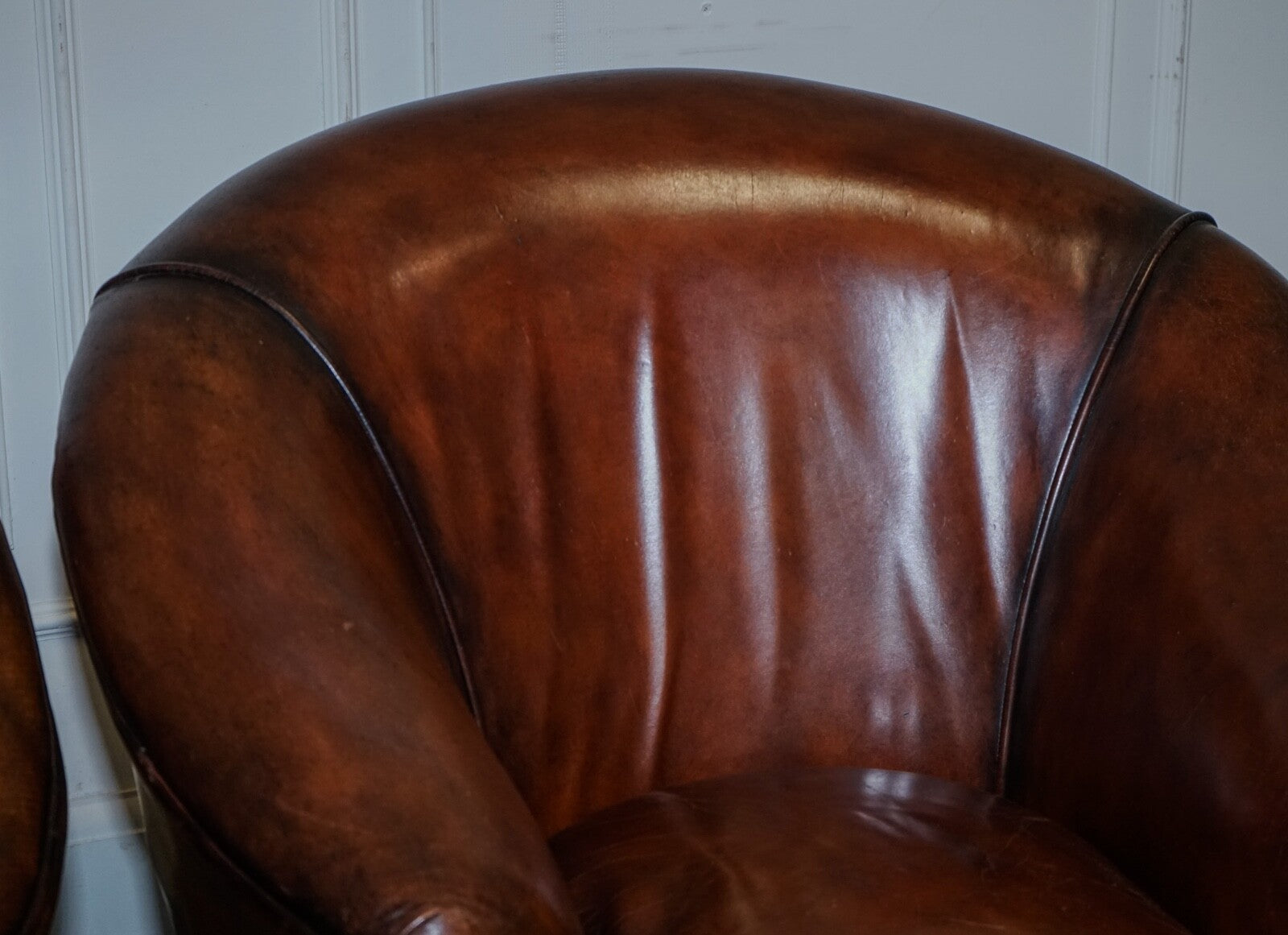 1920'S ART DECO RESTORED HAND DYED WHISKEY BROWN SUITE SOFA ARMCHAIRS FOOTSTOOLS