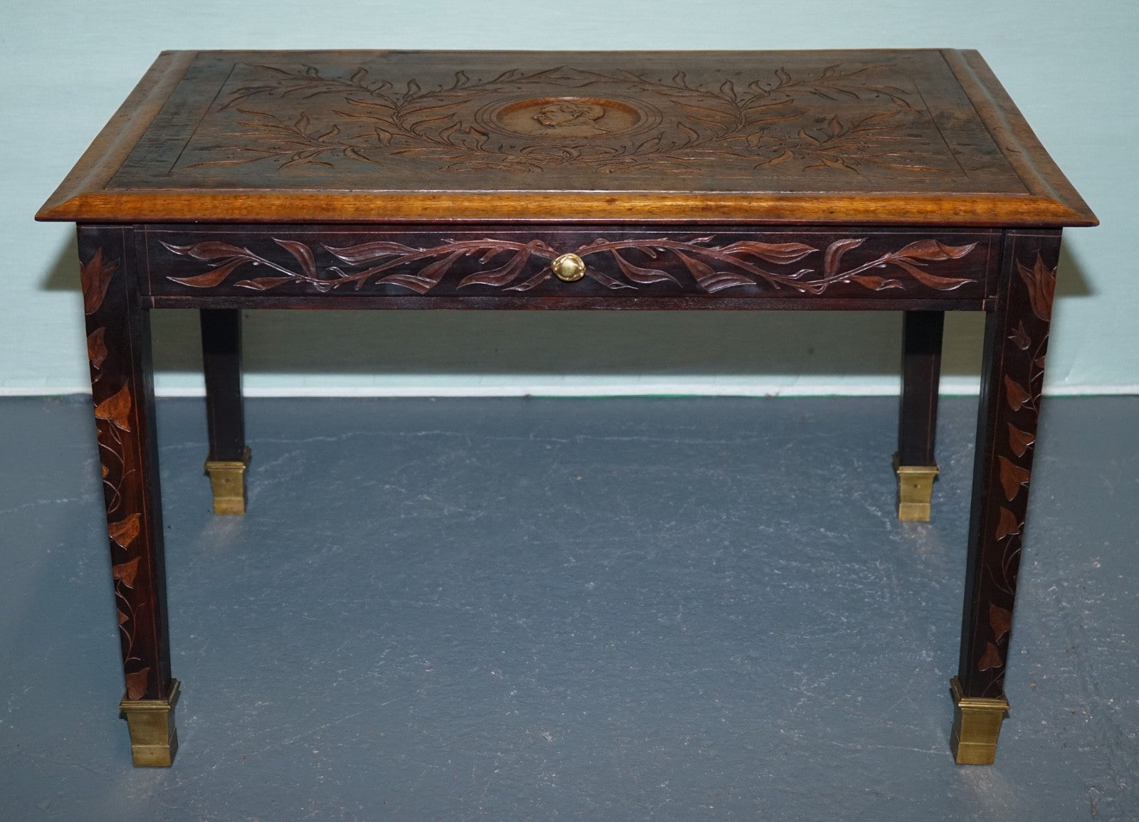 KING ALBERT I OF BELGIUM OCCASIONAL SIDE END COFFEE TABLE CARVED OAK CiRCA 1900