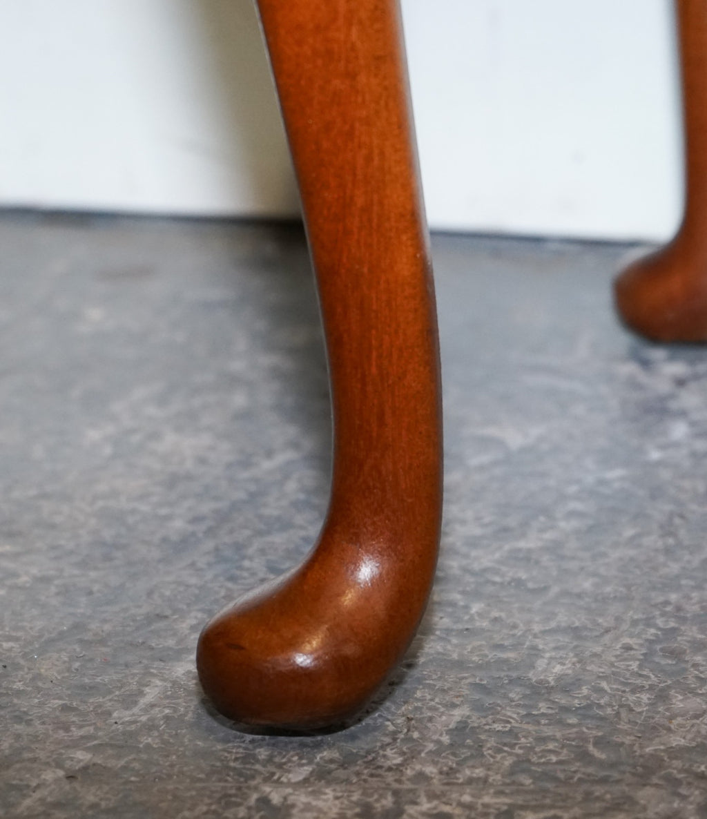 ANTIQUE RESTORED PAIR OF 1920S ART DECO QUEEN ANNE BEDSIDE TABLES NIGHTSTANDS