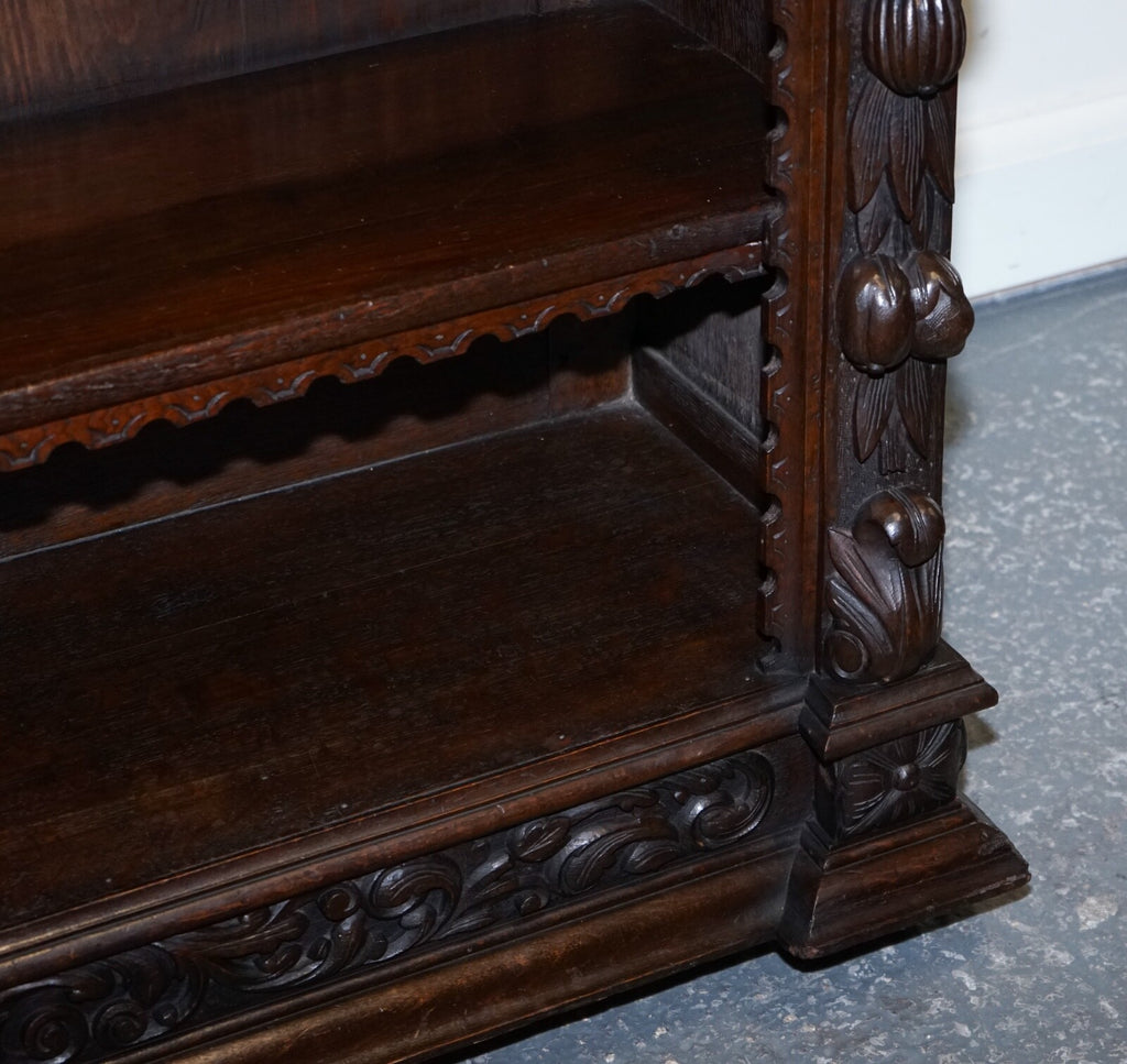 ANTIQUE CIRCA 1800 OAK GREENMAN & LIONHEADS DWARF OPEN BOOKCASE