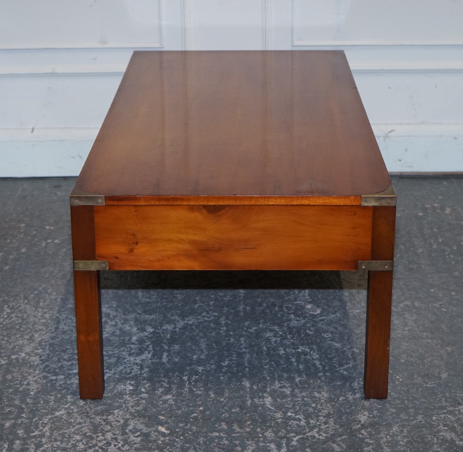 VINTAGE BURR YEW WOOD BRASS MILITARY CAMPAIGN 3 DRAWER COFFEE TABLE