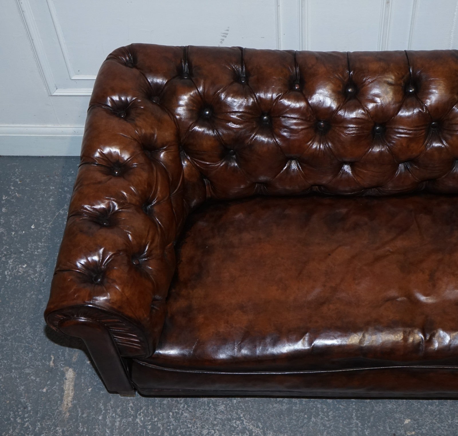 ANTIQUE SWEDISH CHESTERFIELD HAND DYED LEATHER FULLY COIL SPRUNG THREE SEAT SOFA