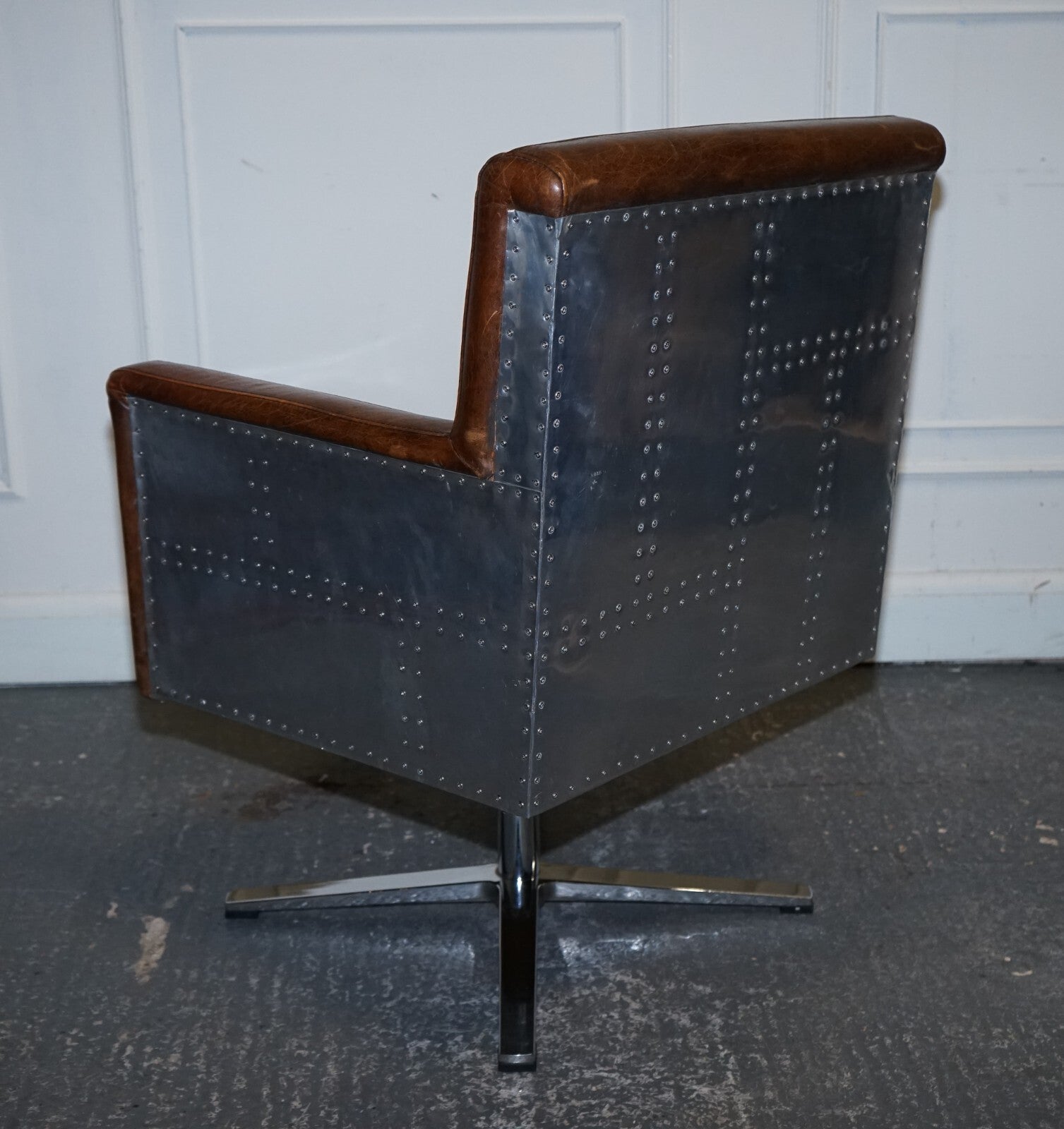 VINTAGE BROWN LEATHER AVIATOR METAL SWIVEL OFFICE CAPTAINS ARMCHAIR