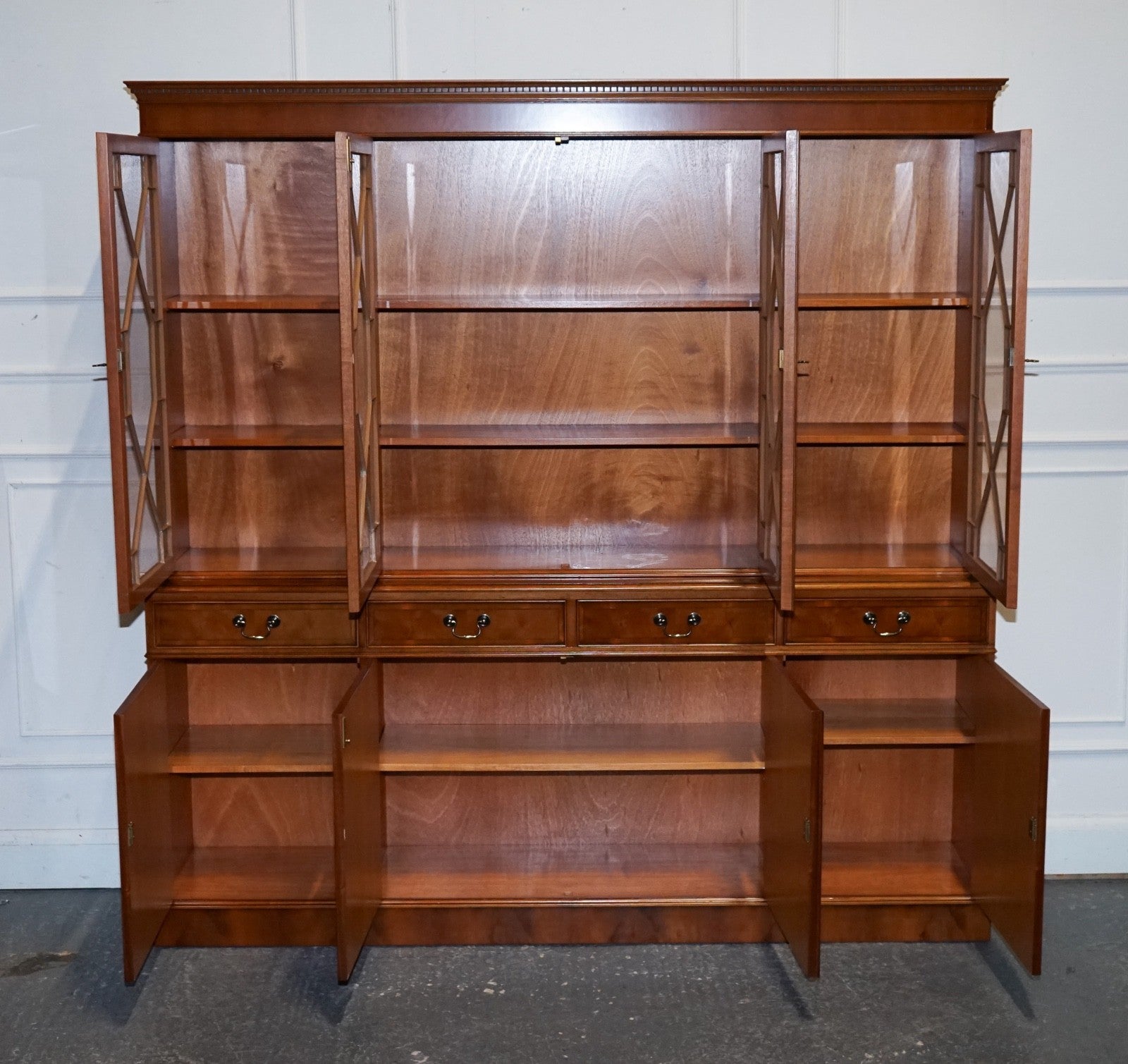 VINTAGE GEORGIAN STYLE YEW WOOD FOUR DOOR DISPLAY CABINET BOOKCASE