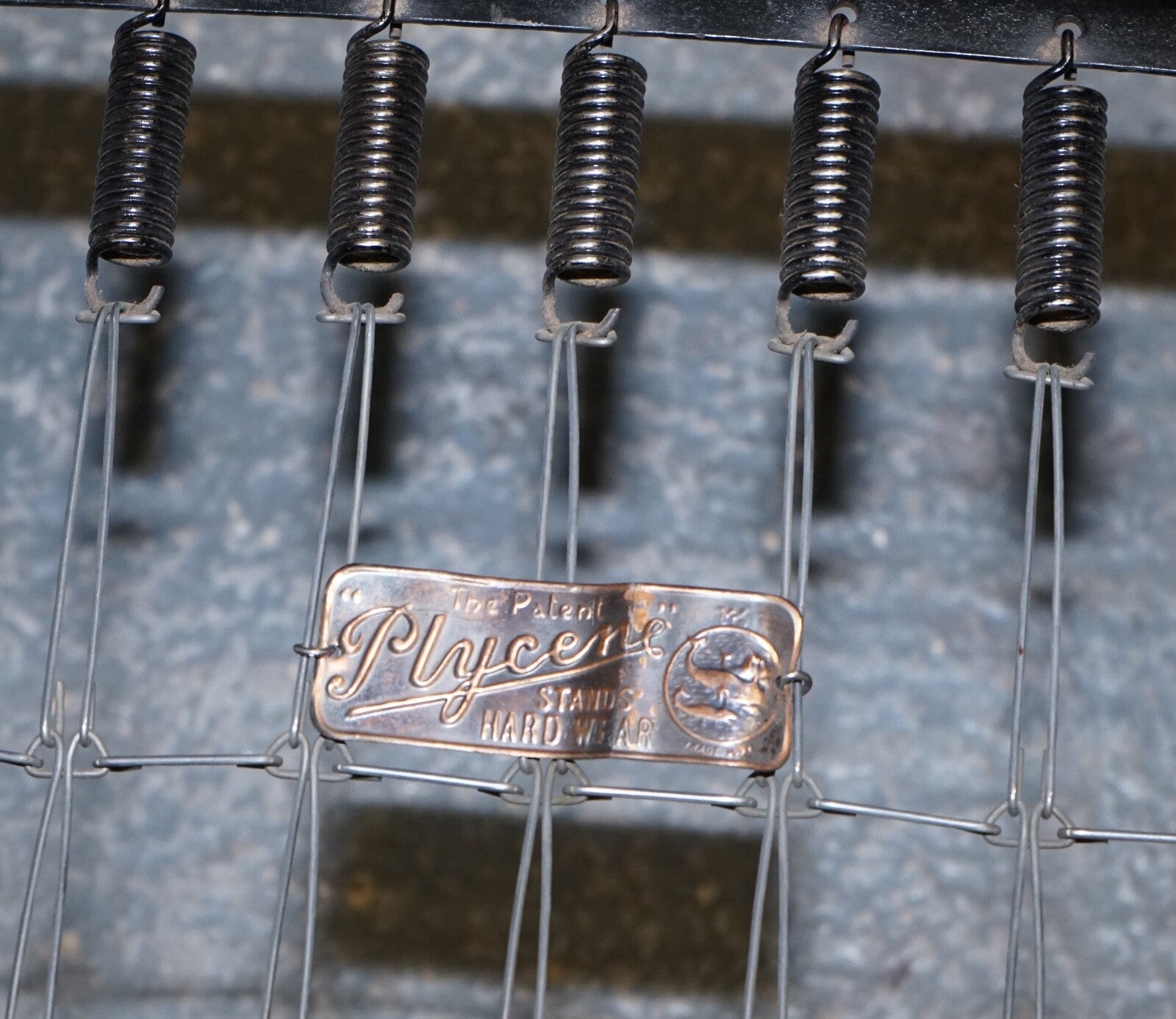 ART DECO BURR WALNUT DECORATIVE INLAID PANELS SINGLE BED (1/2)