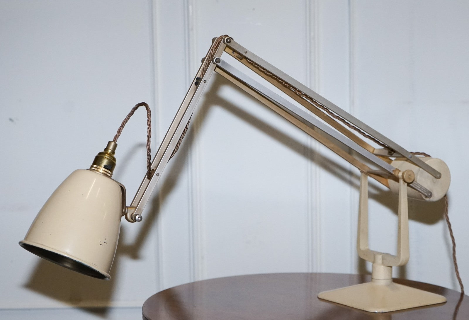 ANTIQUE CIRCA 1950 RECLAIMED HADRILL & HORSTMANN COUNTERPOISE DESK LAMP