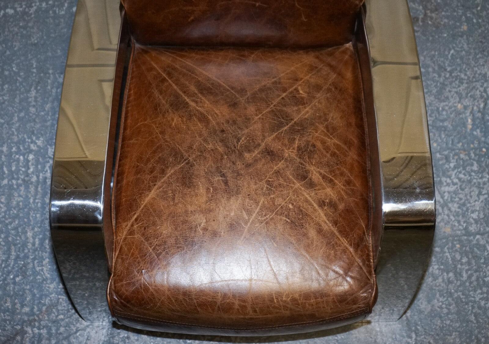 STUNNING PAIR OF FRENCH ART DECO CHROME AVIATOR HERITAGE BROWN LEATHER ARMCHAIRS