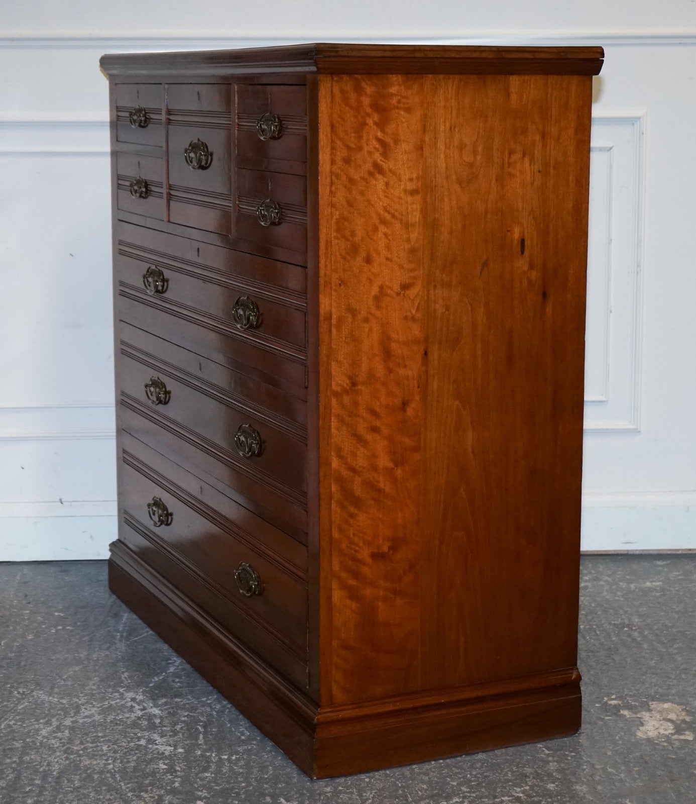 ANTIQUE 1904 ARTS & CRAFTS PERIOD CHEST OF DRAWERS MADE BY HARRIS LEBUS