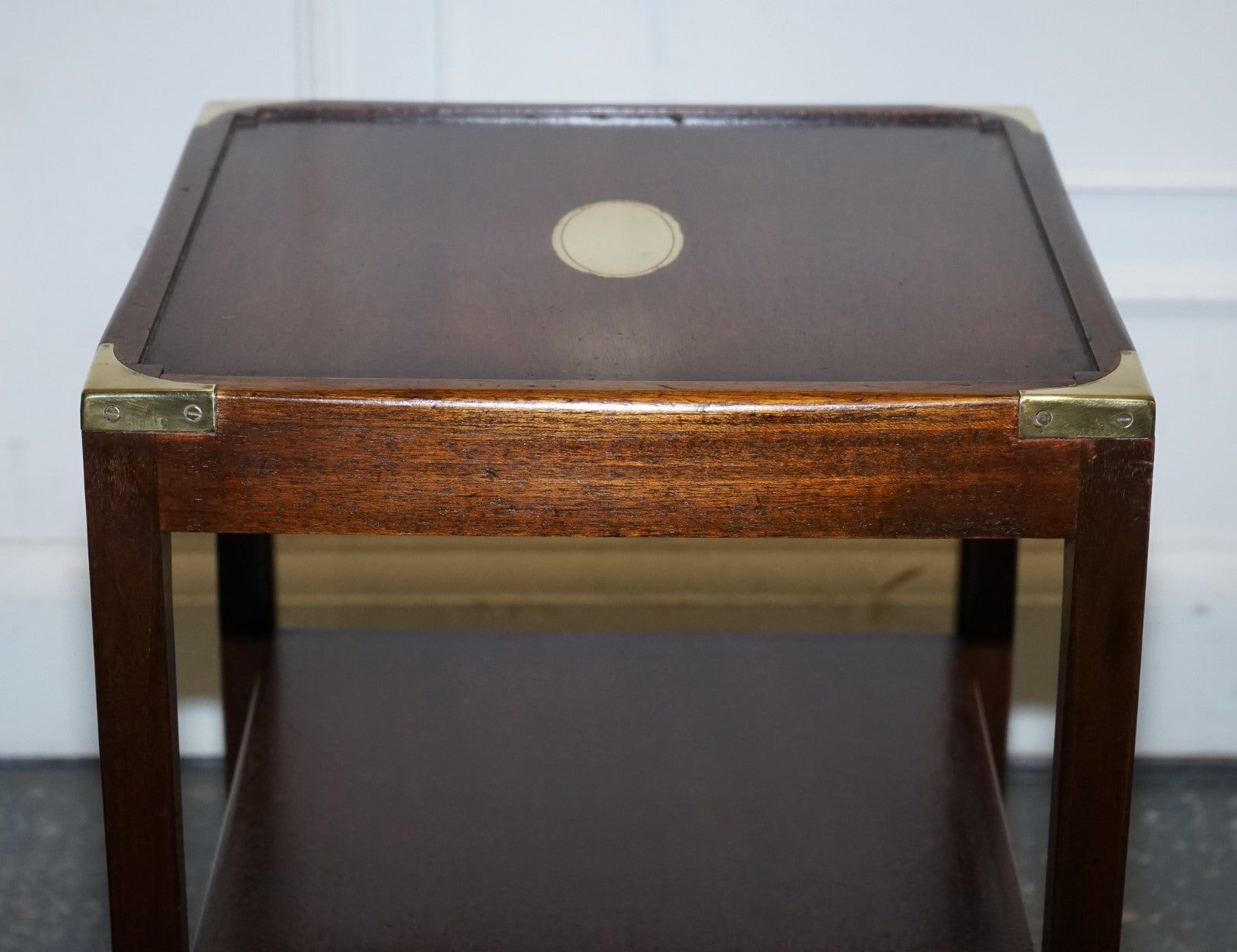 VINTAGE PAIR OF KENNEDY LONDON MILITARY CAMPAIGN BRASS SIDE END WINE TABLES