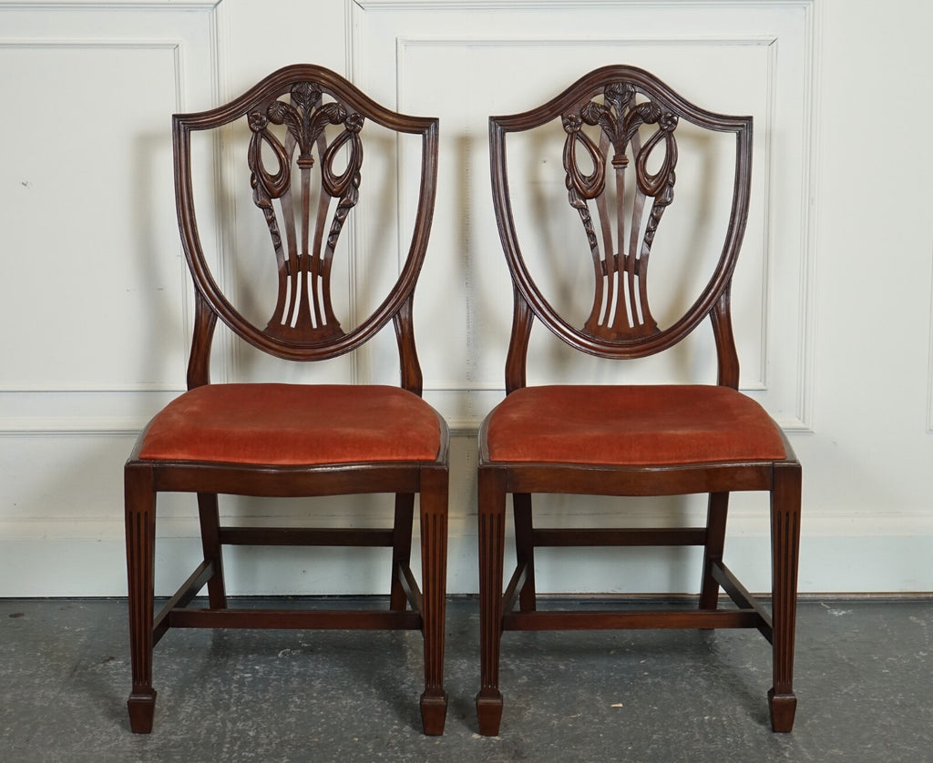 LOVELY PAiR OF VICTORIAN HEPPLEWHITE CARVER HALLWAY SIDE CHAIRS FEATHER FILLED