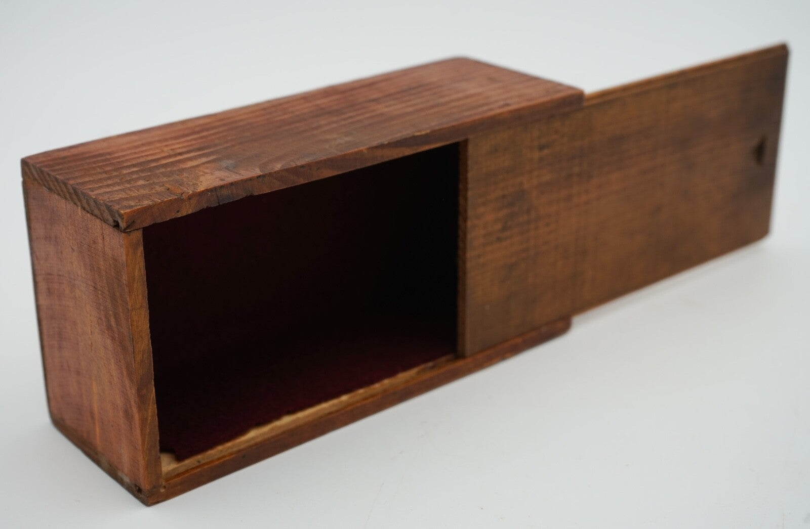 ANTIQUE ENGLISH QUALITY STAUNTON WEIGHTED CHESS SET WITH BOX AND BOARD