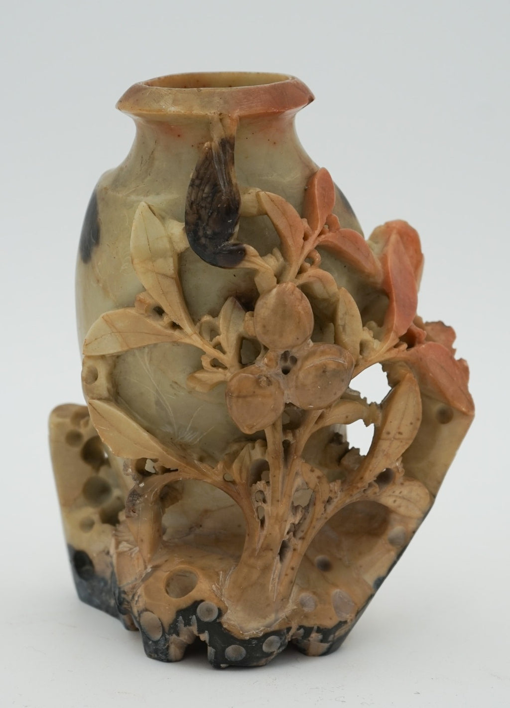 EARLY 20TH CENTRY ORIENTAL CHINESE HAND CARVED FLORAL SOAPSTONE DECORATIVE POT