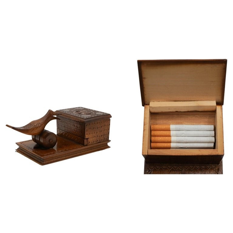 CIRCA 1950'S BIRDIE CIGARETTE DISPENSER CARVED WOOD BOX
