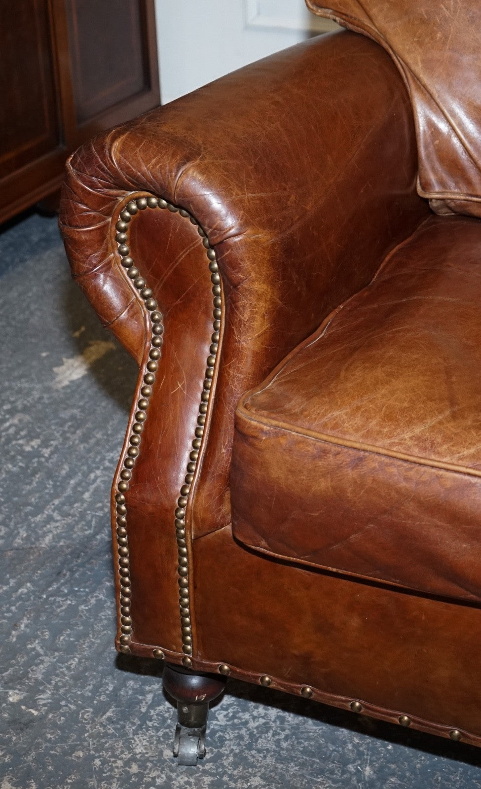 HALO TIMOTHY OULTON STYLE BALMORAL TWO SEATER BROWN HERITAGE LEATHER SOFA