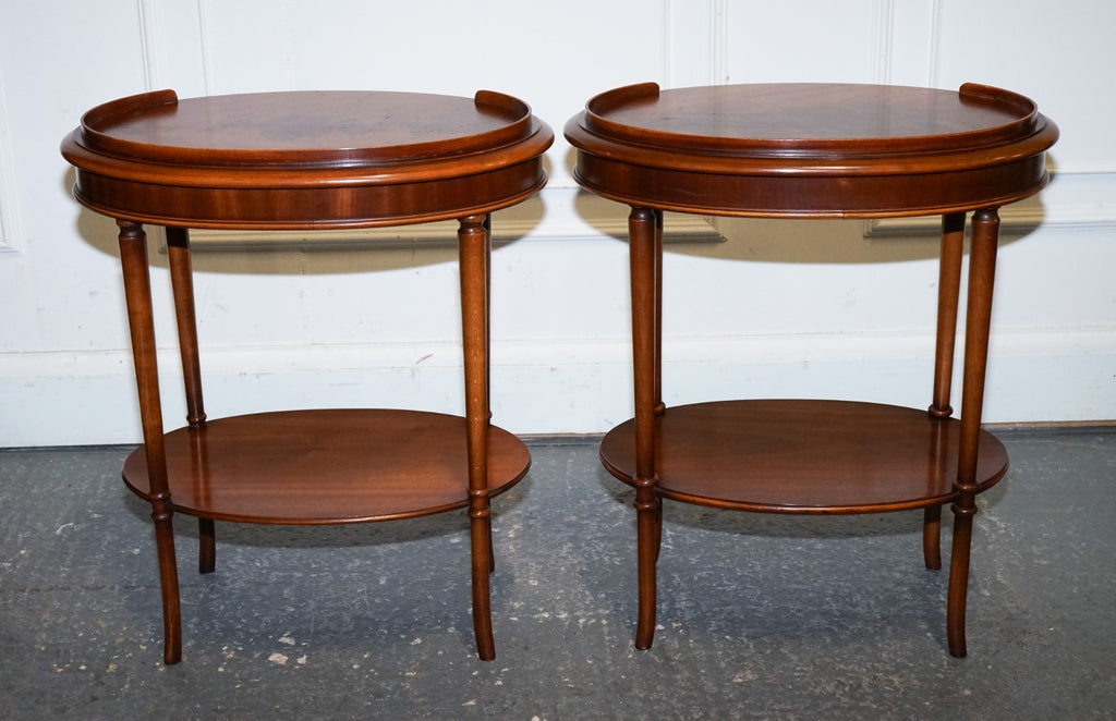 VINTAGE PAIR OF FLAMED MAHOGANY OVAL SIDE END WINE LAMP TABLE GALLERY RAIL TOP