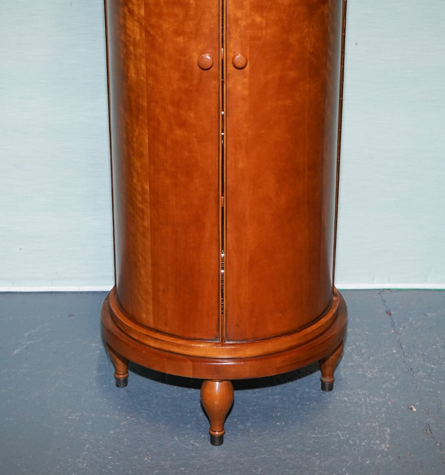 VINTAGE WALNUT WOOD WILLIS & GAMBIER PANTRY STORAGE CYLINDER CABINET