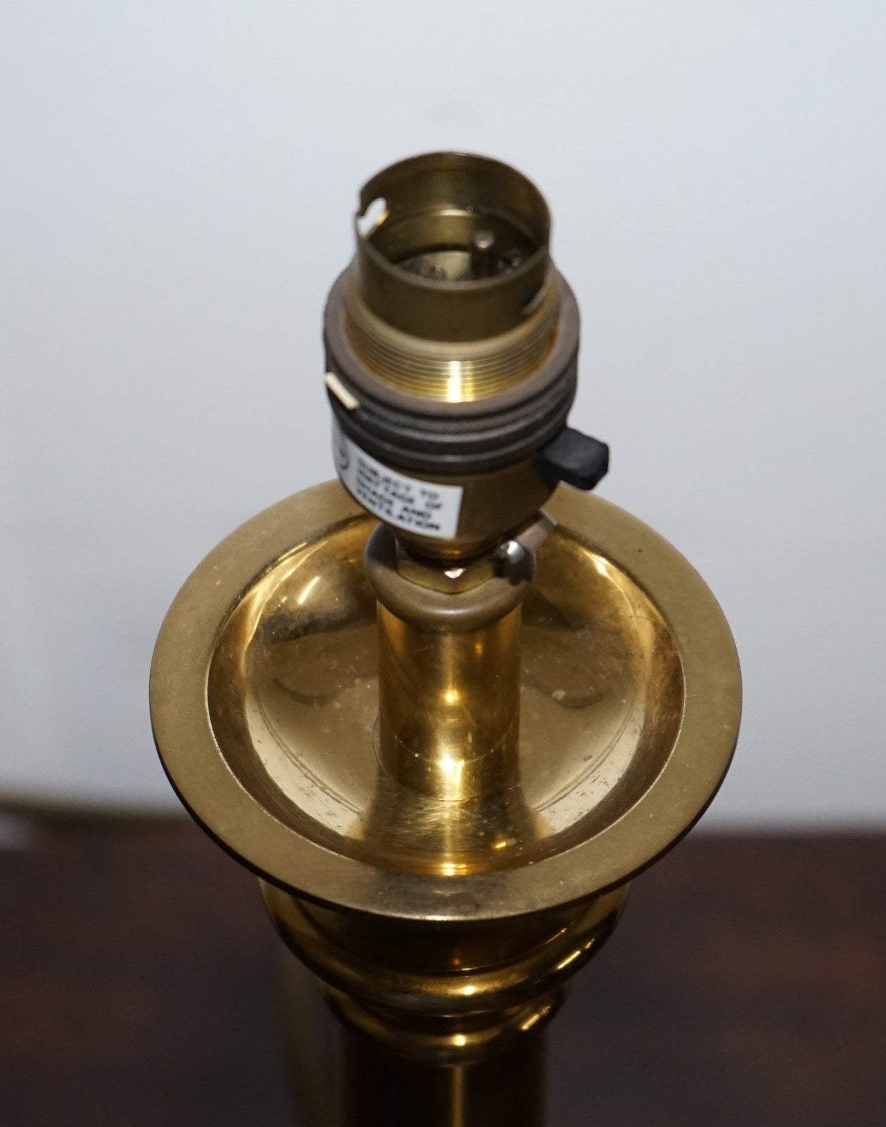 VINTAGE TRADITIONAL REGENCY STYLE SOLID BRASS TABLE LAMP FLUTED HEXAGONAL BASE