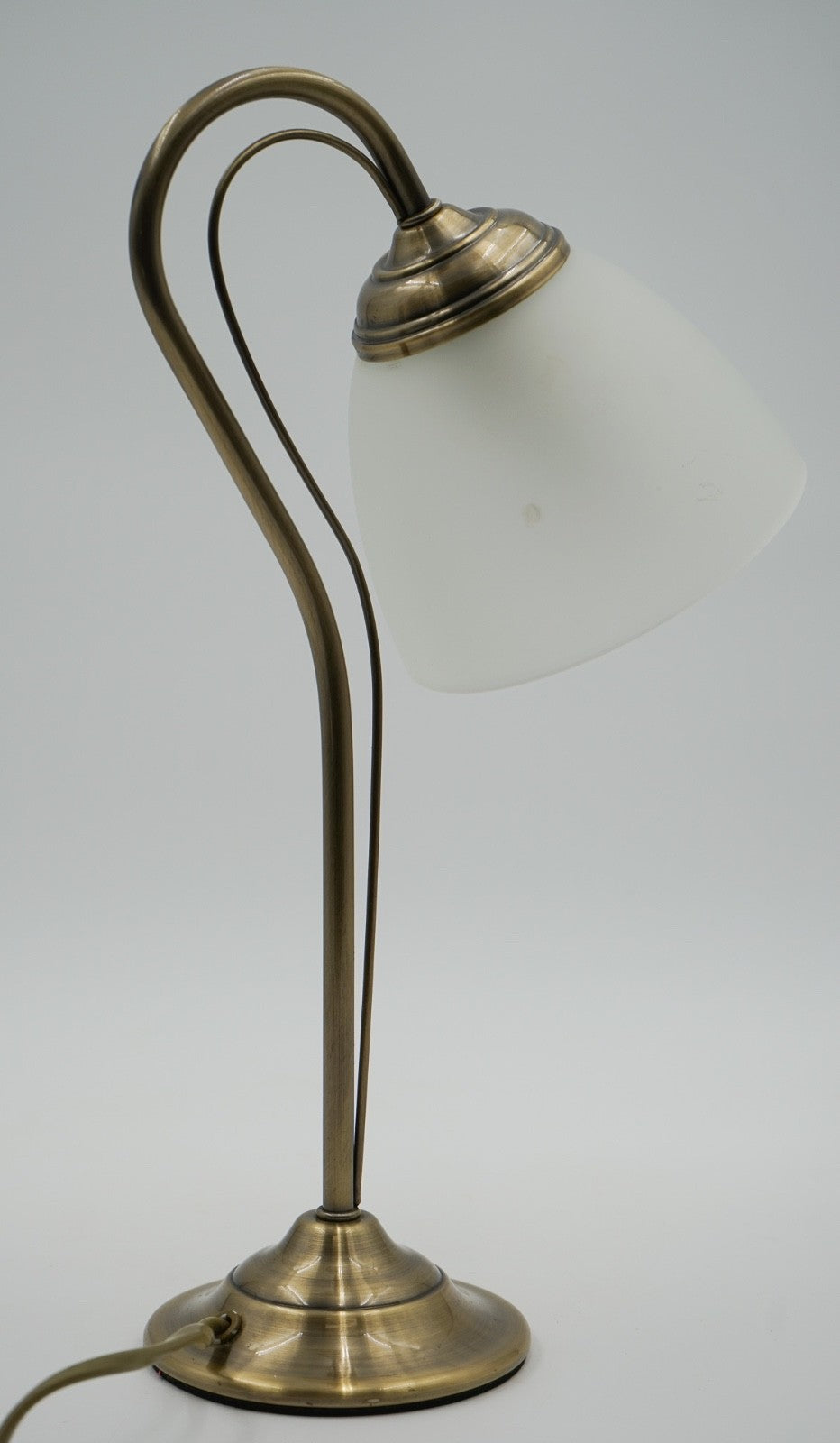 VINTAGE BRASS TABLE OR DESK LAMP WITH LIGHT SWITCH