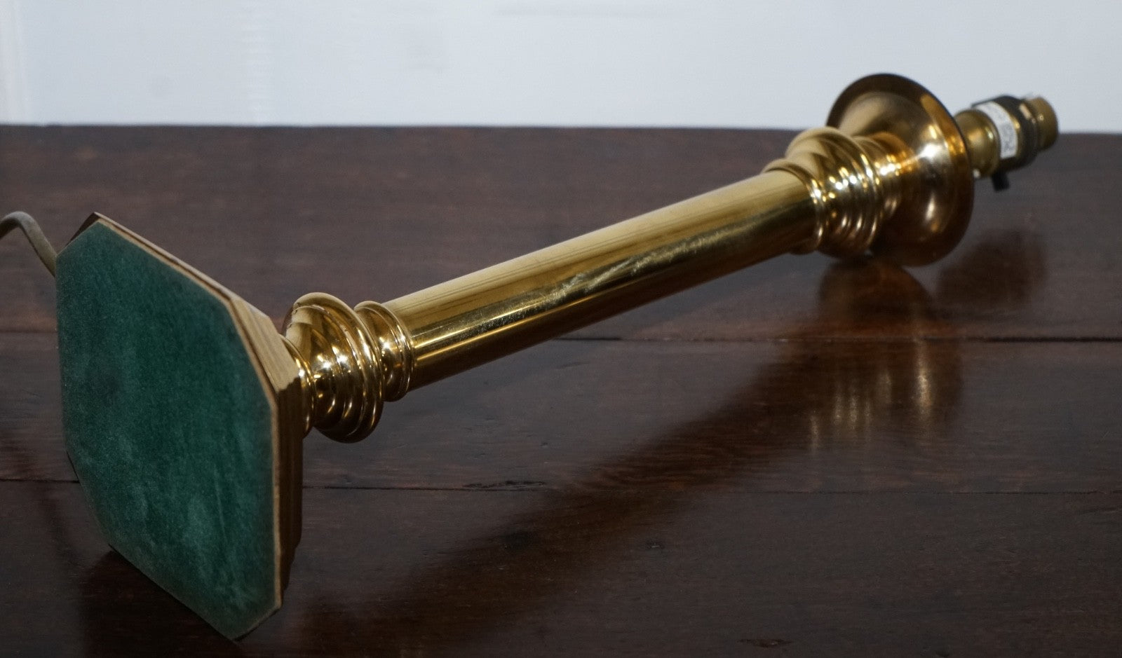 VINTAGE TRADITIONAL REGENCY STYLE SOLID BRASS TABLE LAMP FLUTED HEXAGONAL BASE