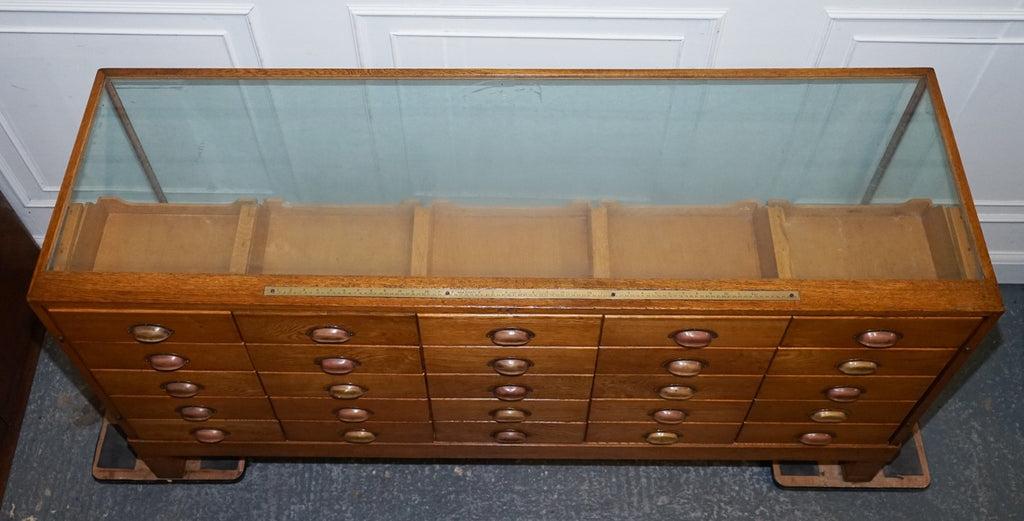 ANTIQUE 1920 ENGLISH VICTORIAN OAK HABERDASHERY SHOP COUNTER WITH ORIGINAL GLASS