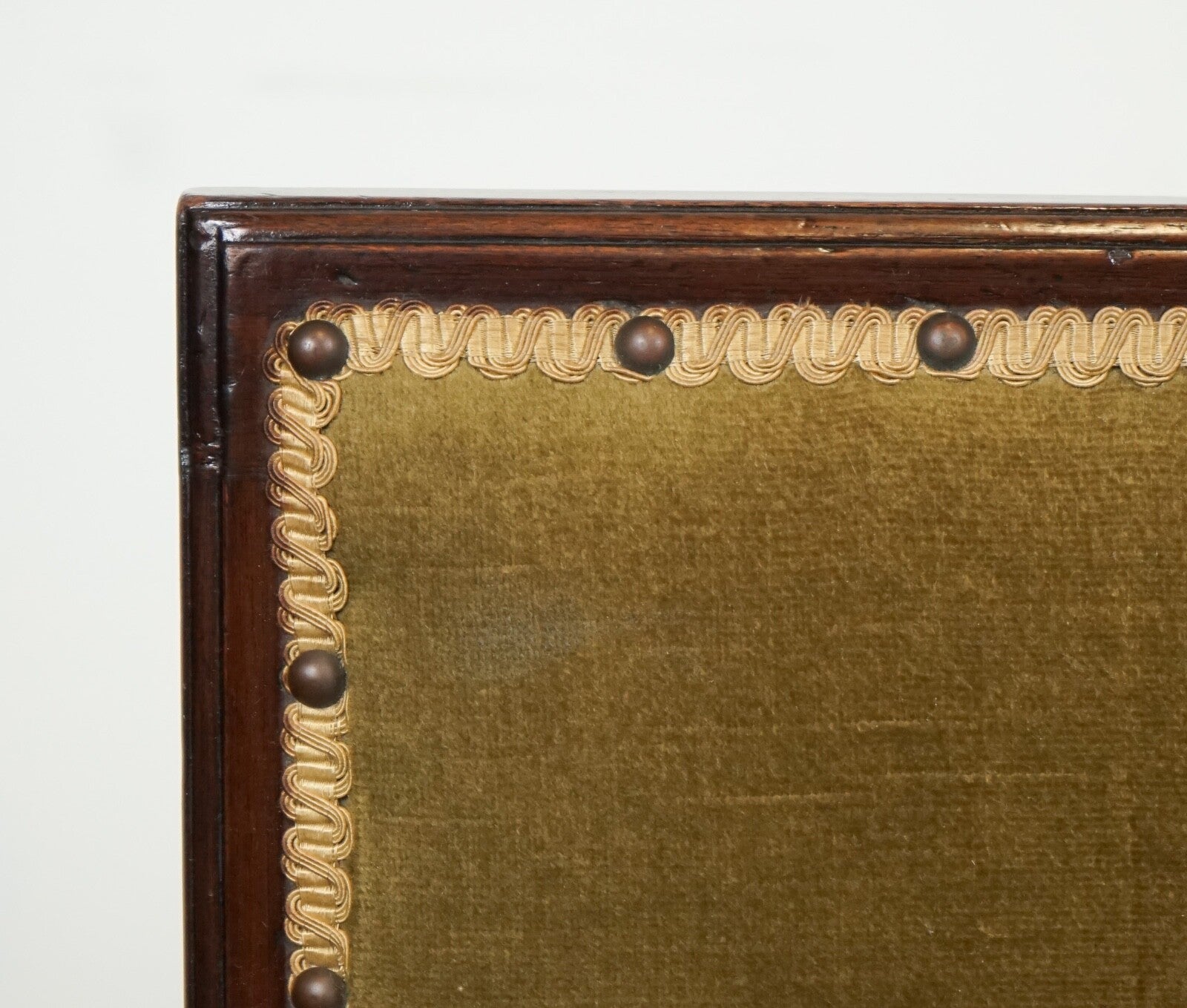 LAiDLER ROBSONS PIANO STOOL WITH STORAGE ON CLAW & BALL FEET