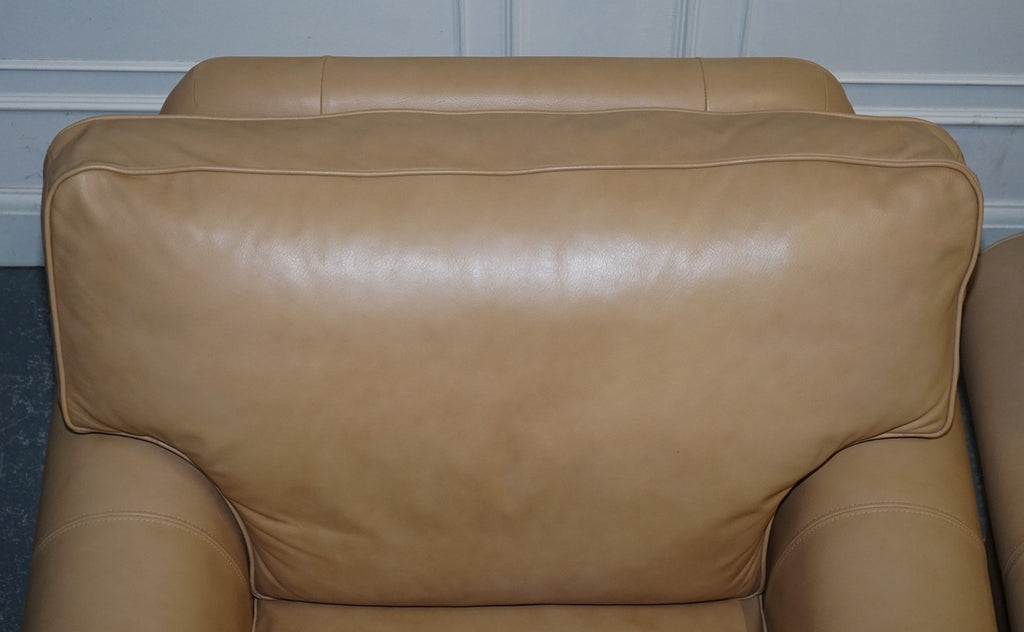 FINE LATTE BROWN LEATHER PAIR OF ARMCHAIRS MADE BY MULTIYORK ENGLAND