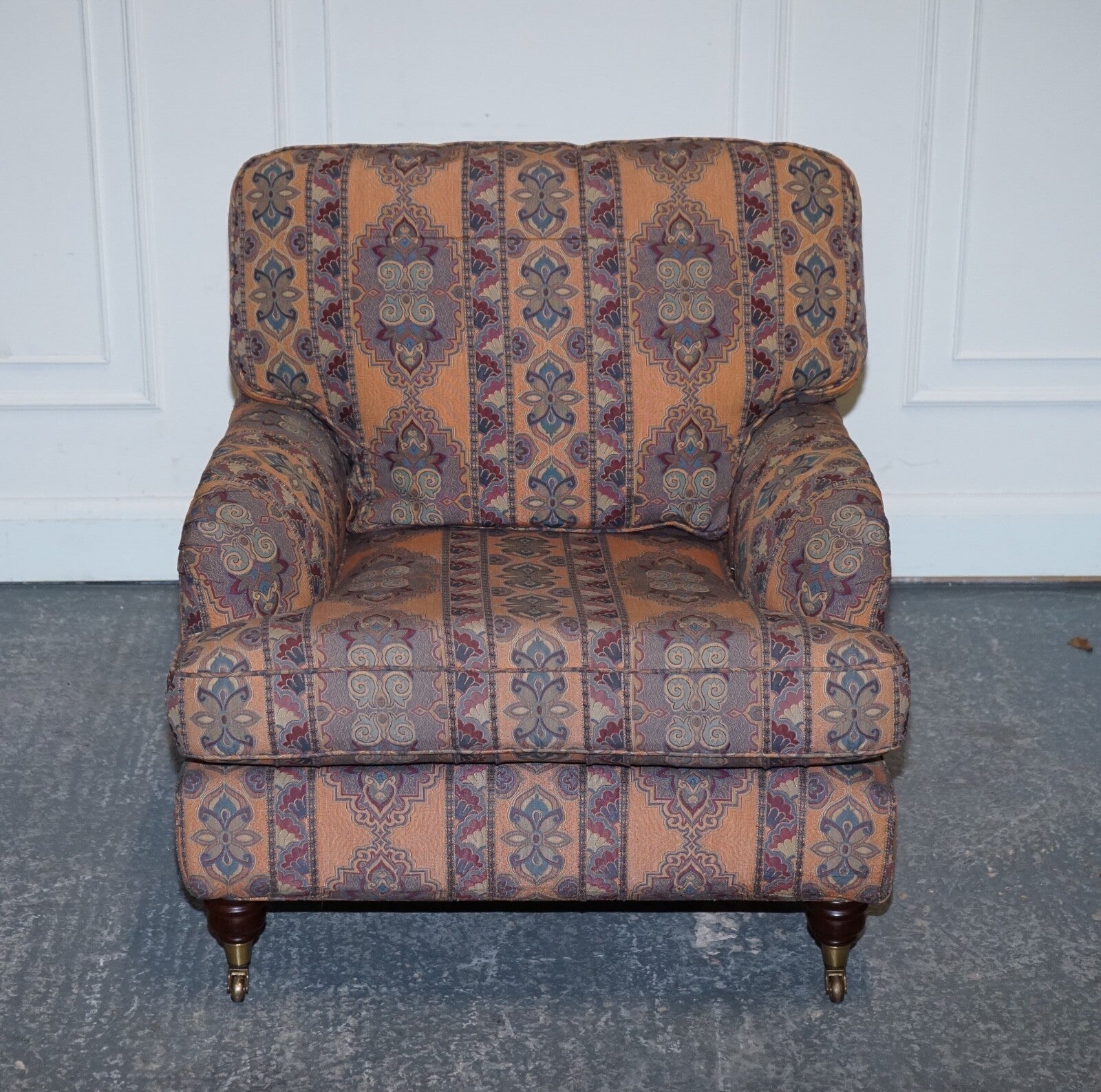 LOVELY MULTIYORK COUNTRYHOUSE REMOVABLE FABRIC HOWARD ARM STYLE LOUNGE ARMCHAIR
