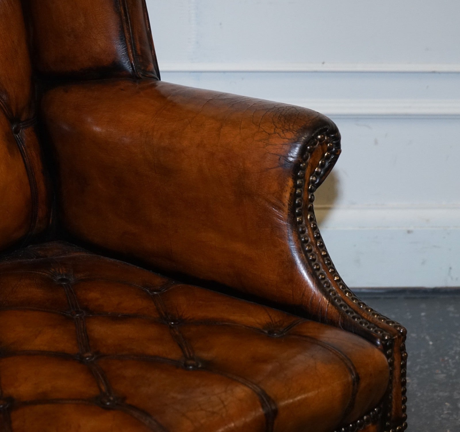 STUNNING 1960'S HAND DYED BROWN LEATHER CHESTERFIELD WINGBACK ARMCHAIRS