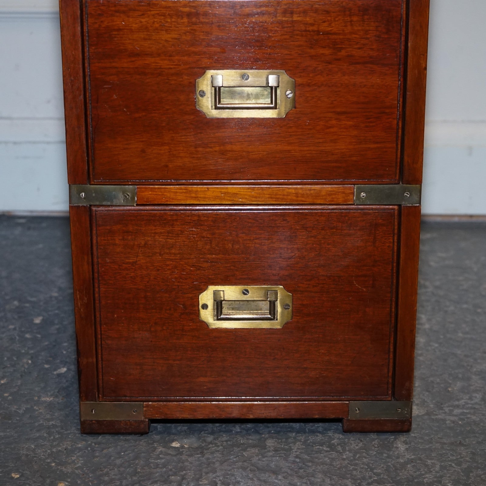 FULLY RESTORED MILITARY CAMPAIGN TWIN PEDESTAL DESK BROWN LEATHER TOP