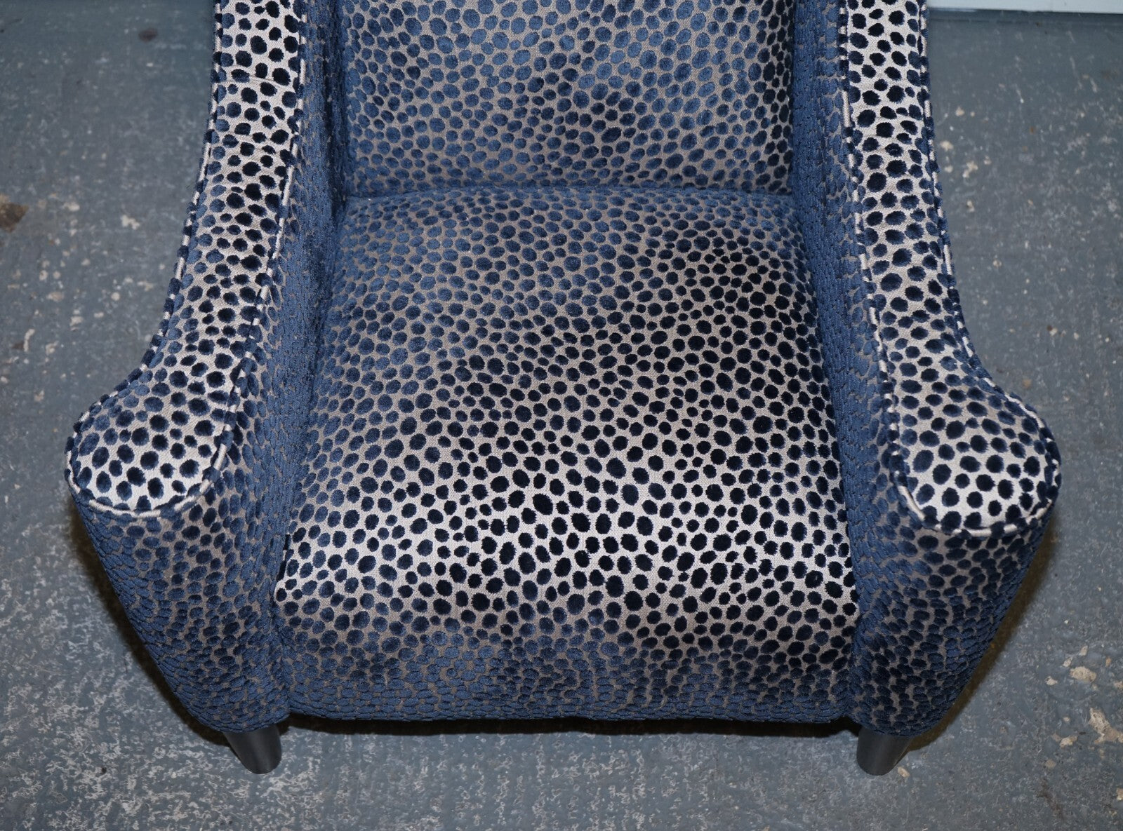 BEAUTIFUL PAIR OF NAVY BLUE LEOPARD PRINT FLAT ARM ARMCHAIRS
