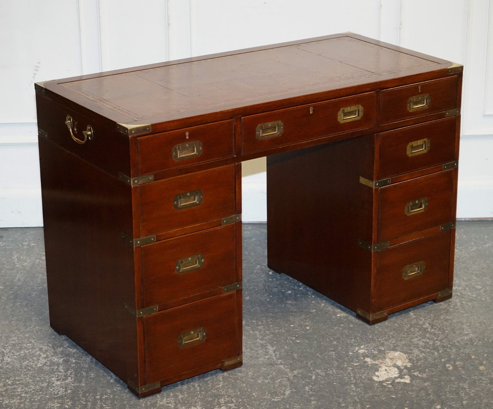 FULLY RESTORED MILITARY CAMPAIGN TWIN PEDESTAL DESK BROWN LEATHER TOP