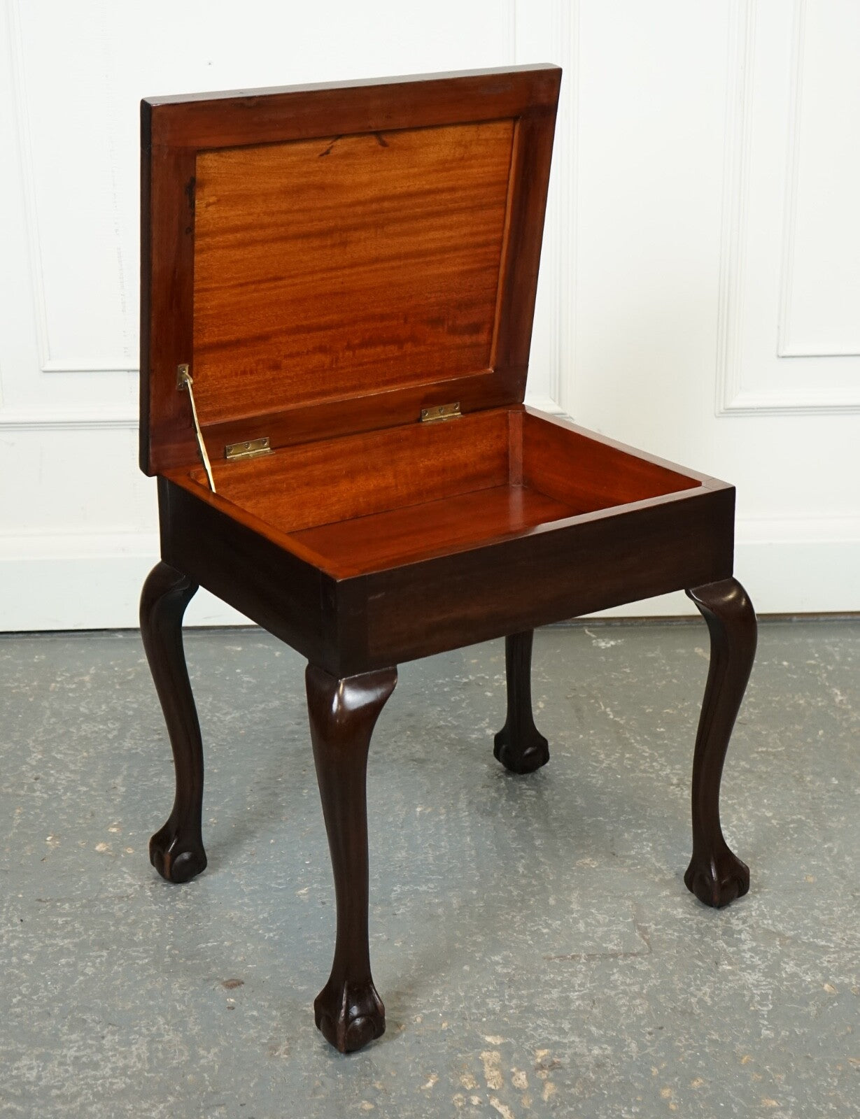 LAiDLER ROBSONS PIANO STOOL WITH STORAGE ON CLAW & BALL FEET