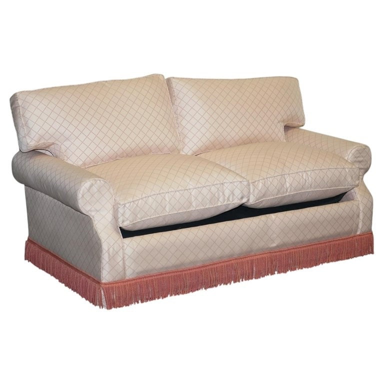 TRADITIONAL ENGLISH COUNTRY HOUSE TWO SEATER SOFA BED FEATHER FILLED CUSHIONS