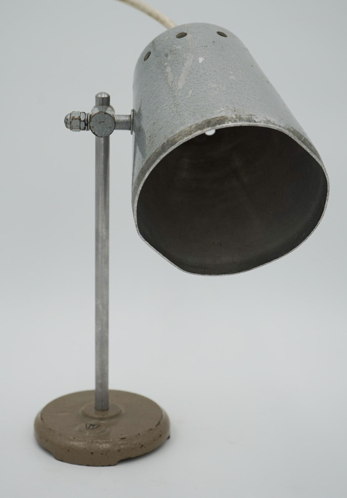 1940'S ENGLISH SALVAGED LABORATORY SCHOOL TABLE ADJUSTABLE LIGHT 003