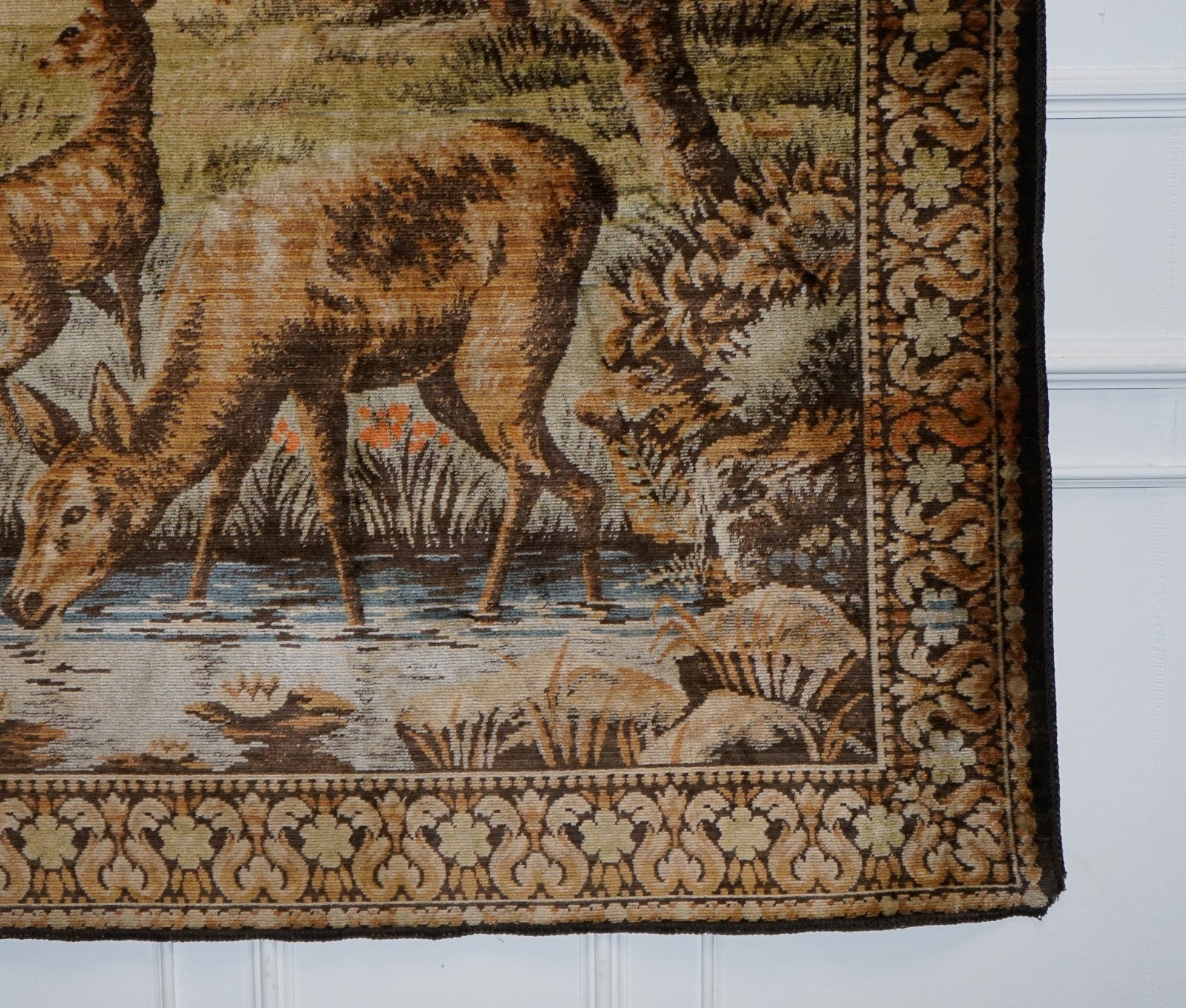 VINTAGE WOVEN WALL TAPESTRY WOODLAND STAG & DEER SCENE RUSTIC HUNTiNG LODGE