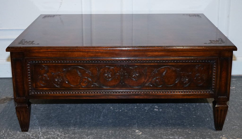 STUNNING AMERICAN THEODORE ALEXANDER COFFEE TABLE TWO DRAWERS & BUTLER TRAYS