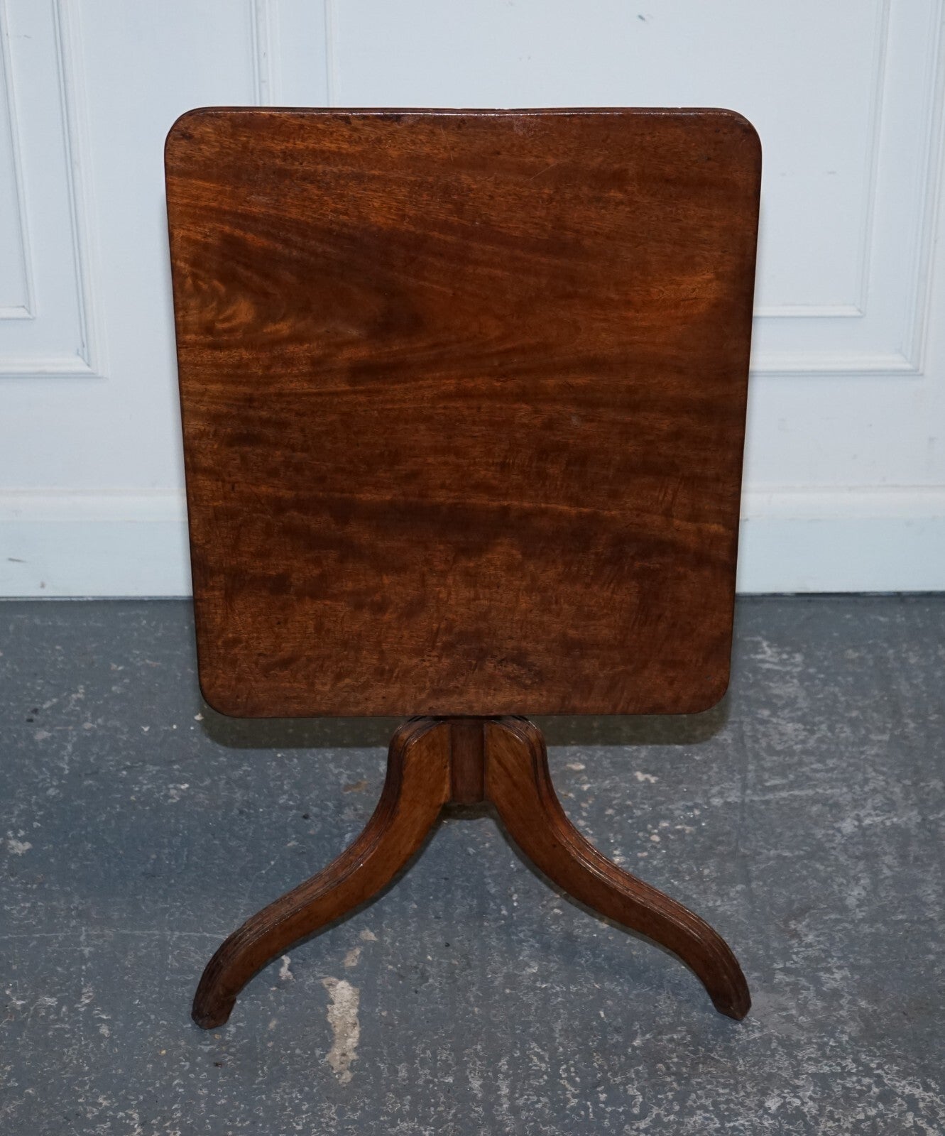 ANTIQUE 19TH CENTURY ENGLISH OAK RECTANGLE TRIPOD TILT TOP TABLE