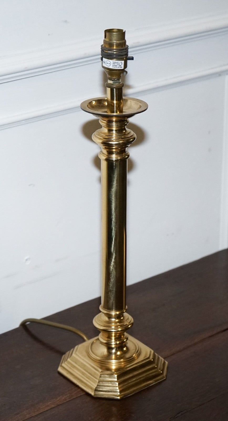 VINTAGE TRADITIONAL REGENCY STYLE SOLID BRASS TABLE LAMP FLUTED HEXAGONAL BASE