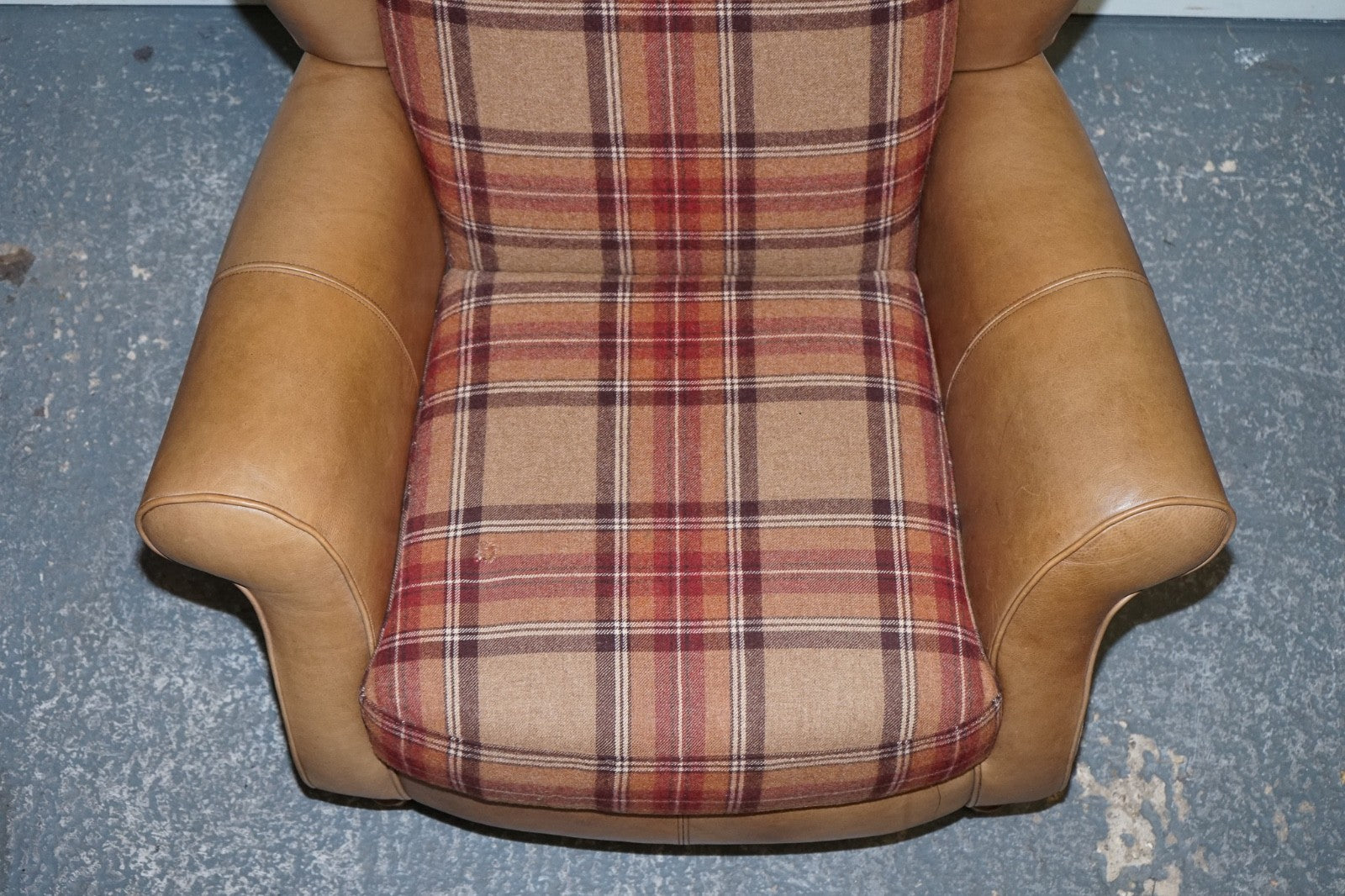 STUNNING PAIR OF  ALEXANDER & JAMES LAWRENCE LEATHER & FABRIC WINGBACK ARMCHAIRS